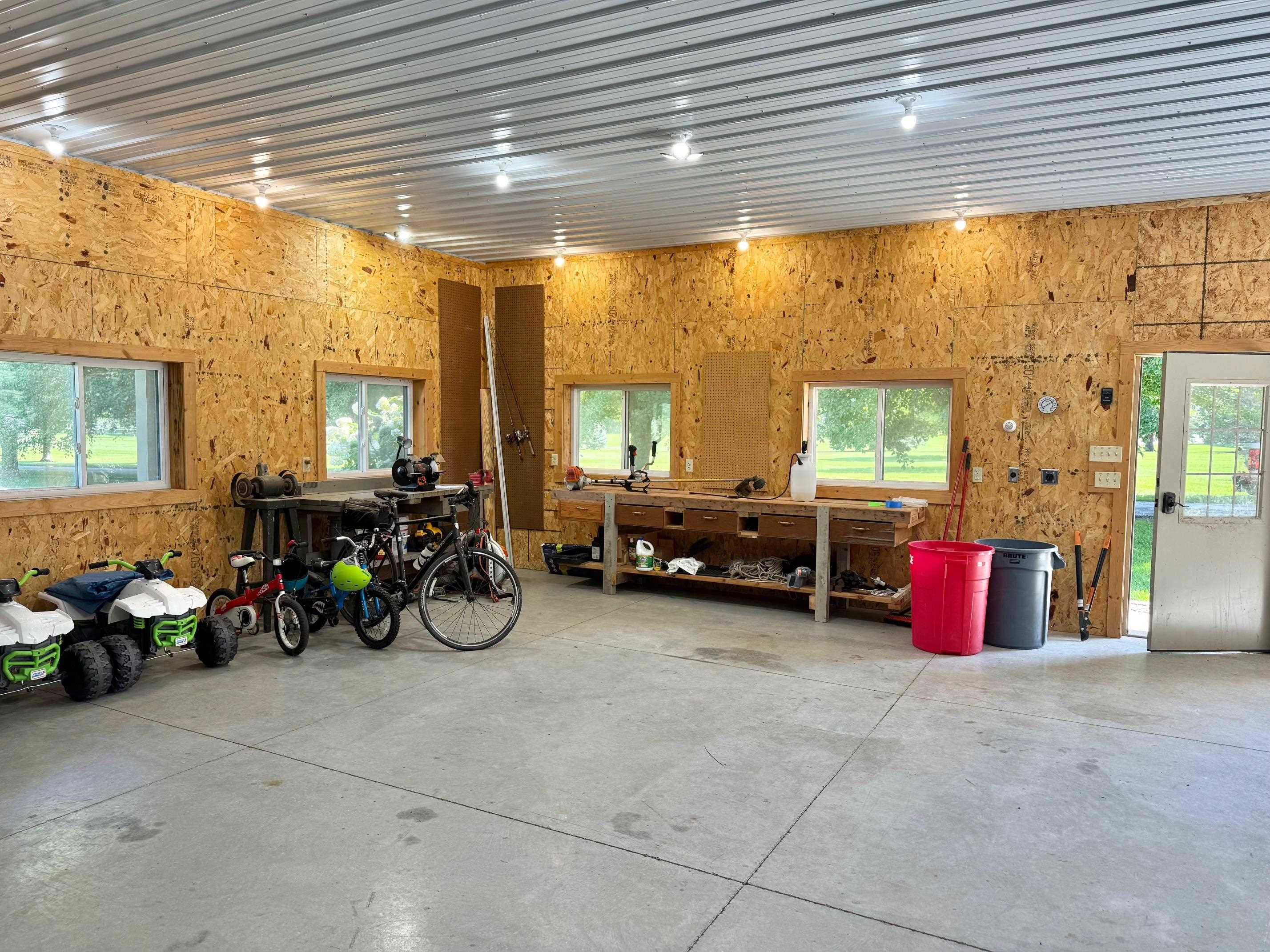 Stoughton, Wisconsin, 53589, United States, 4 Bedrooms Bedrooms, ,3 BathroomsBathrooms,Residential,Active,1929697