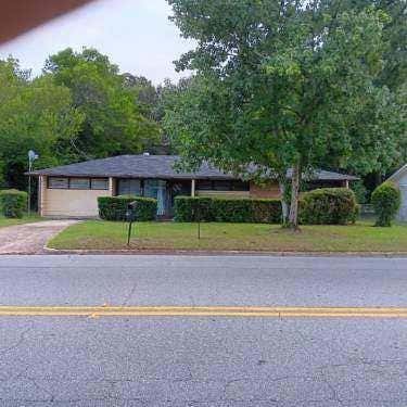 1610 W GORDON AVE, ALBANY, GA 31707 - Image 1