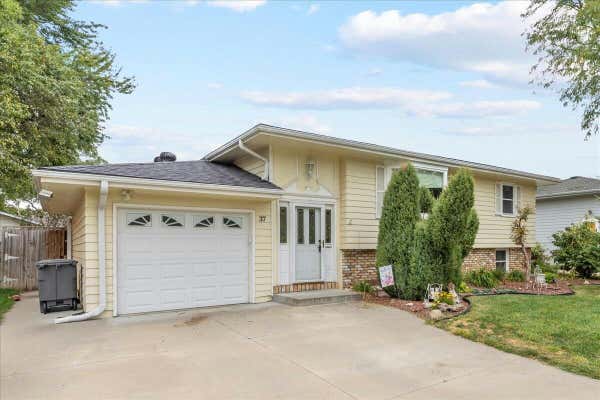 37 WENWOOD CIR, COUNCIL BLUFFS, IA 51503 - Image 1