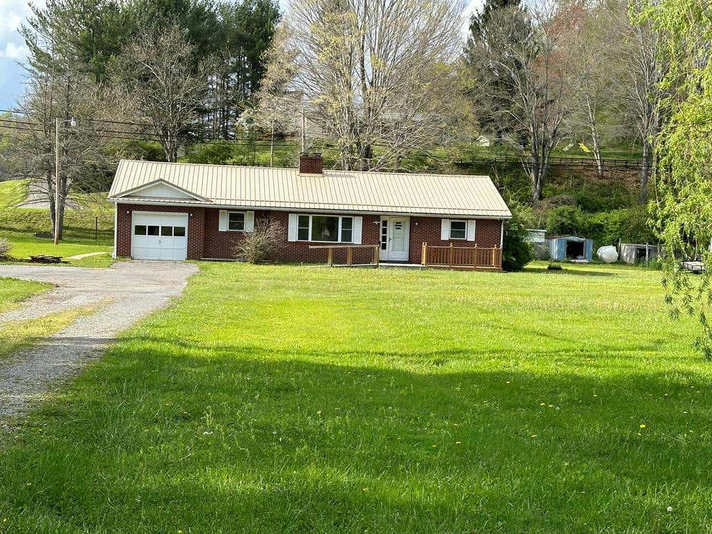 36817 G C PEERY HWY, BLUEFIELD, VA 24605, photo 1 of 22