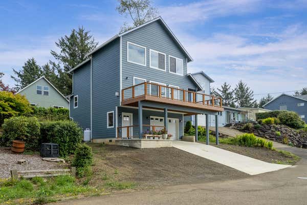 2295 FLEMING AVE, TILLAMOOK, OR 97141 - Image 1