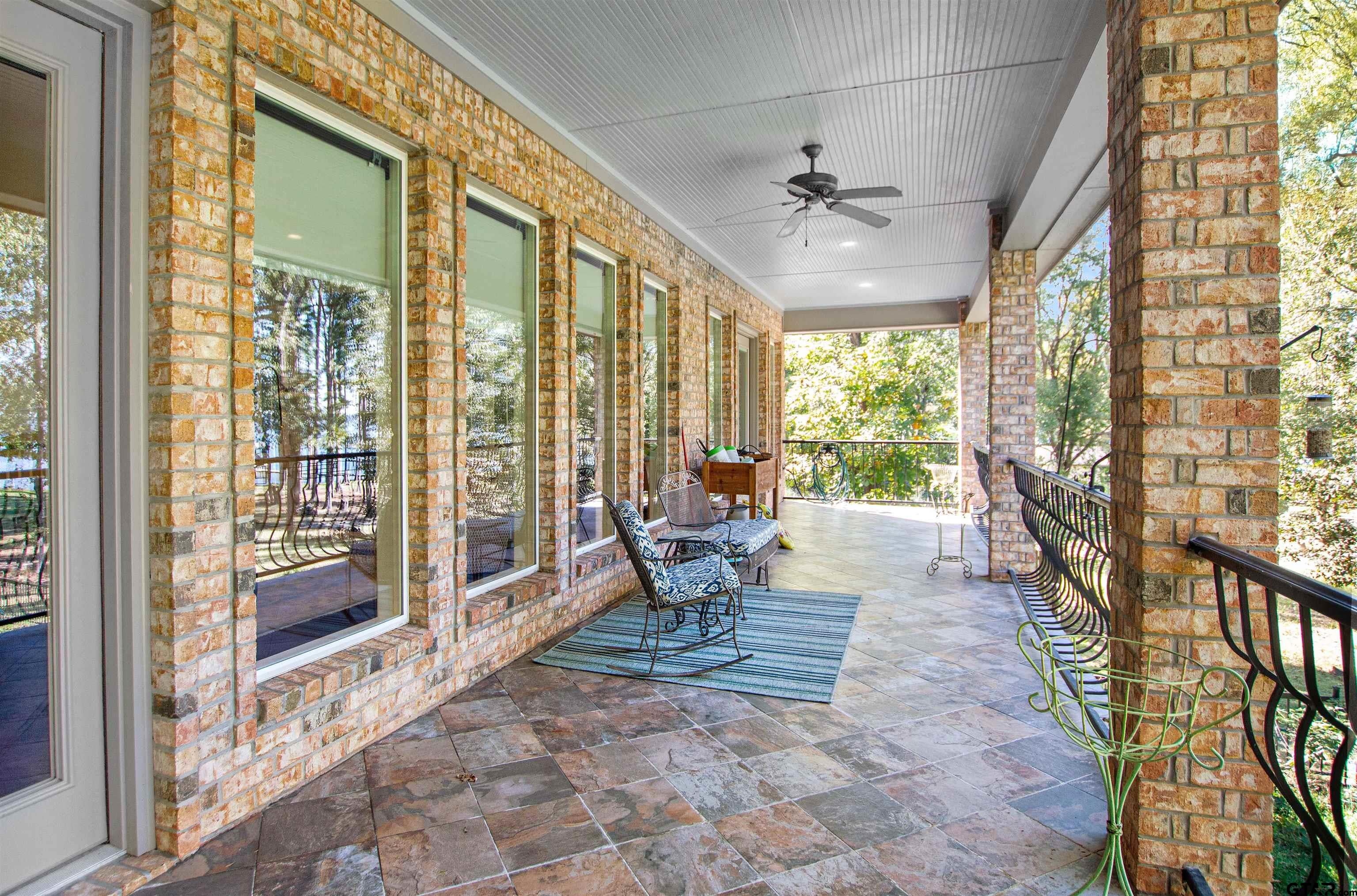 Flint, Texas, 75762, United States, 5 Bedrooms Bedrooms, ,6 BathroomsBathrooms,Residential,Active,1987250