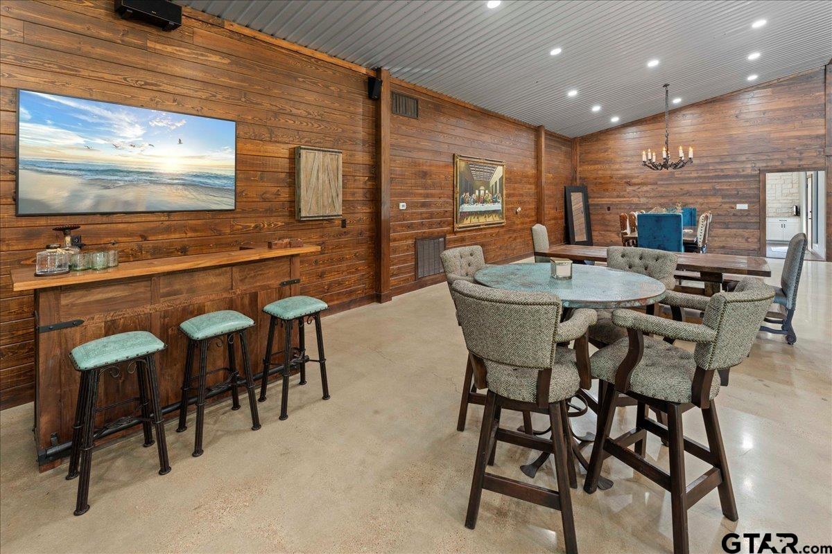 Tyler, Texas, 75706, United States, 3 Bedrooms Bedrooms, ,3 BathroomsBathrooms,Residential,Active,1944458