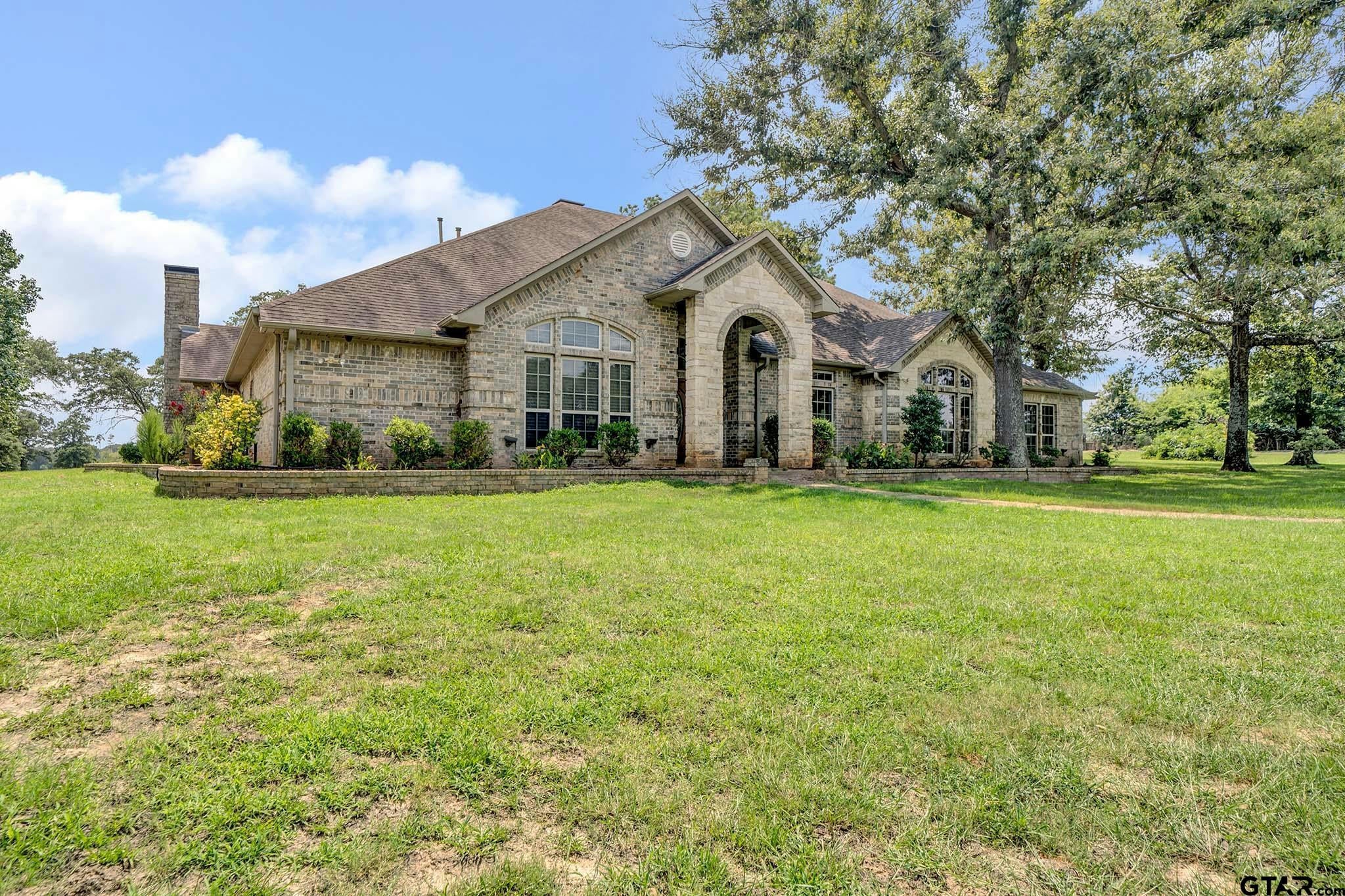 Lindale, Texas, 75771, United States, 4 Bedrooms Bedrooms, ,4 BathroomsBathrooms,Residential,Active,1914591