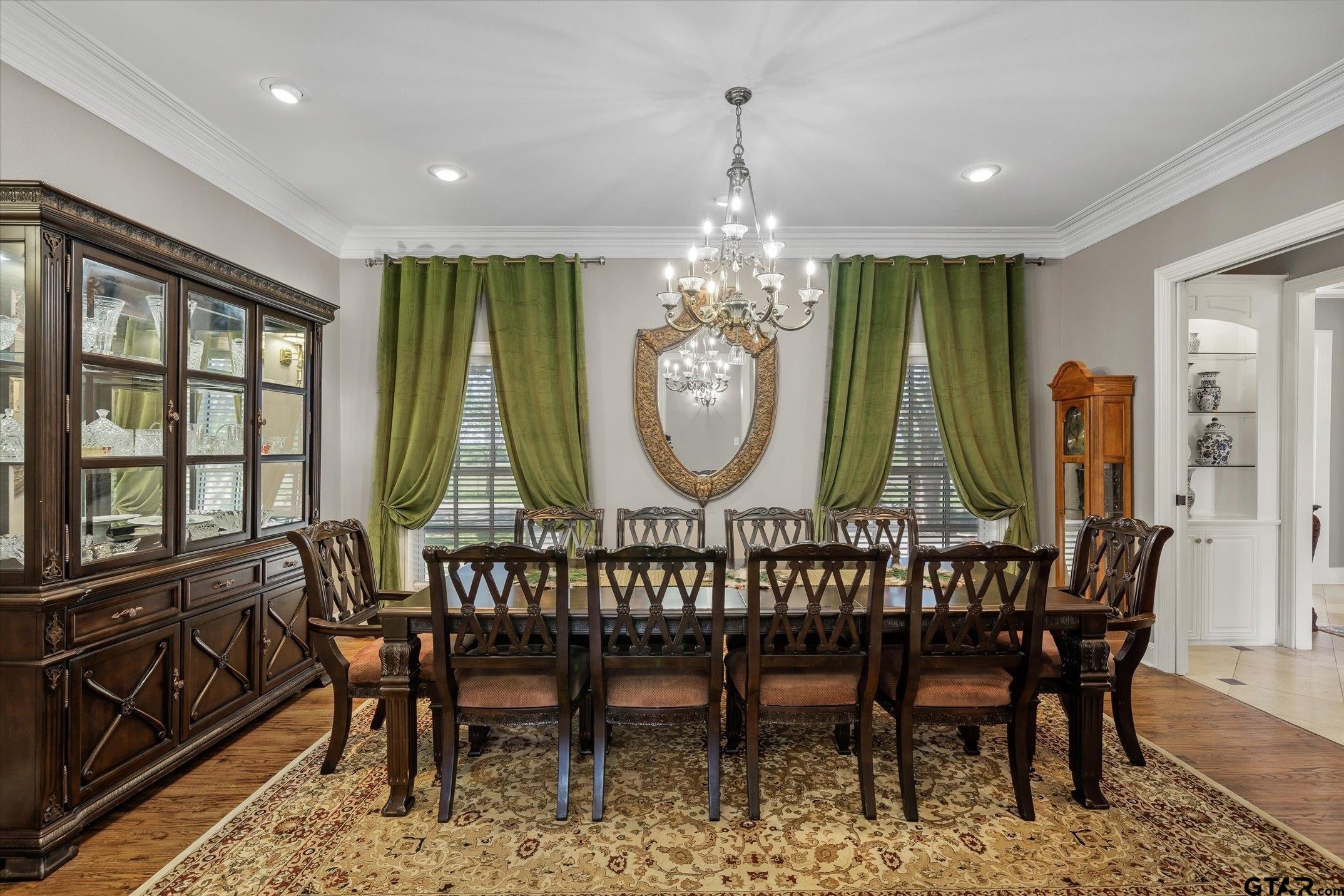 Ennis, Texas, 75119, United States, 5 Bedrooms Bedrooms, ,6 BathroomsBathrooms,Residential,Active,2043796