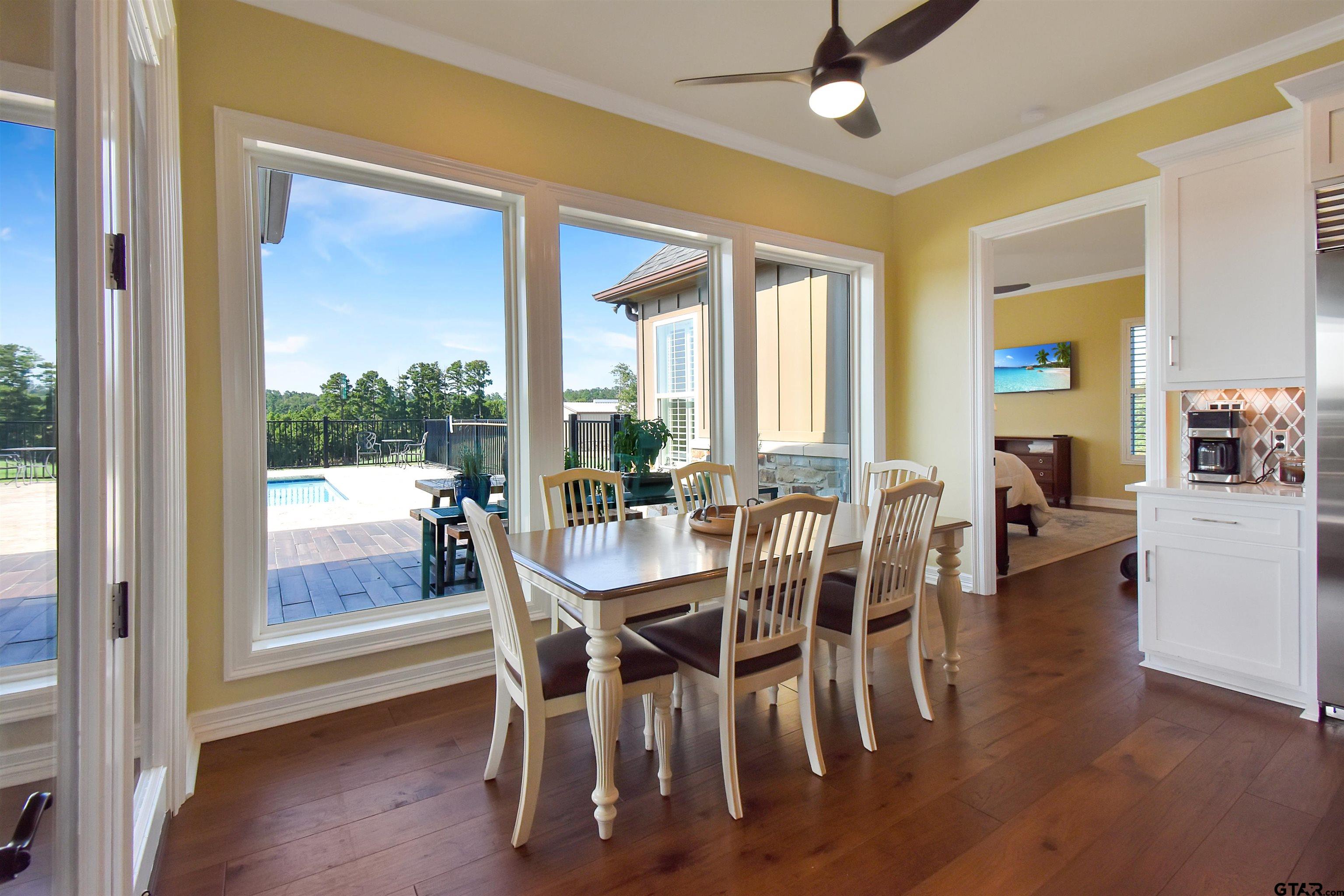 Brownsboro, Texas, 75756, United States, 5 Bedrooms Bedrooms, ,4 BathroomsBathrooms,Residential,Active,1905124