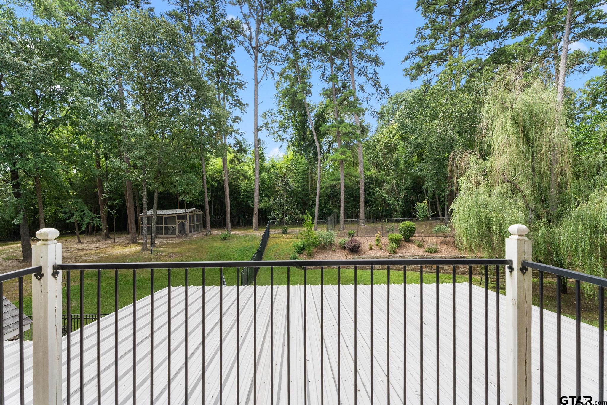 Tyler, Texas, 75703, United States, 6 Bedrooms Bedrooms, ,5 BathroomsBathrooms,Residential,Active,1892424