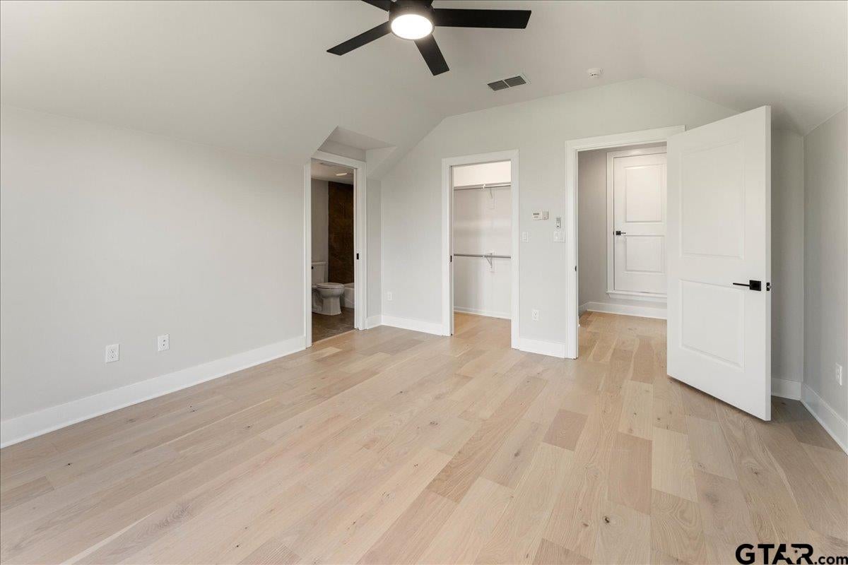 Tyler, Texas, 75706, United States, 4 Bedrooms Bedrooms, ,5 BathroomsBathrooms,Residential,Active,1920259