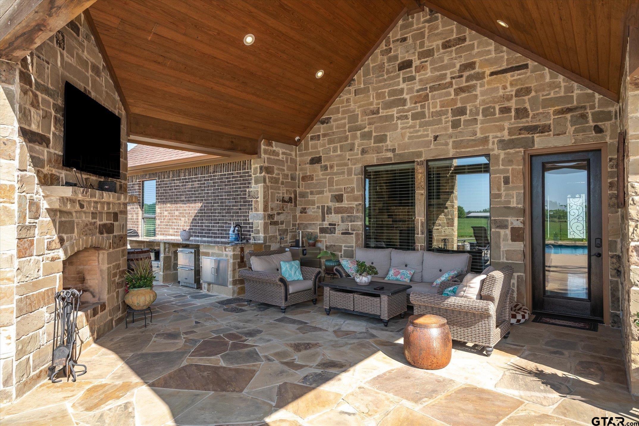 Ben Wheeler, Texas, 75754, United States, ,3 BathroomsBathrooms,Residential,Active,1808234