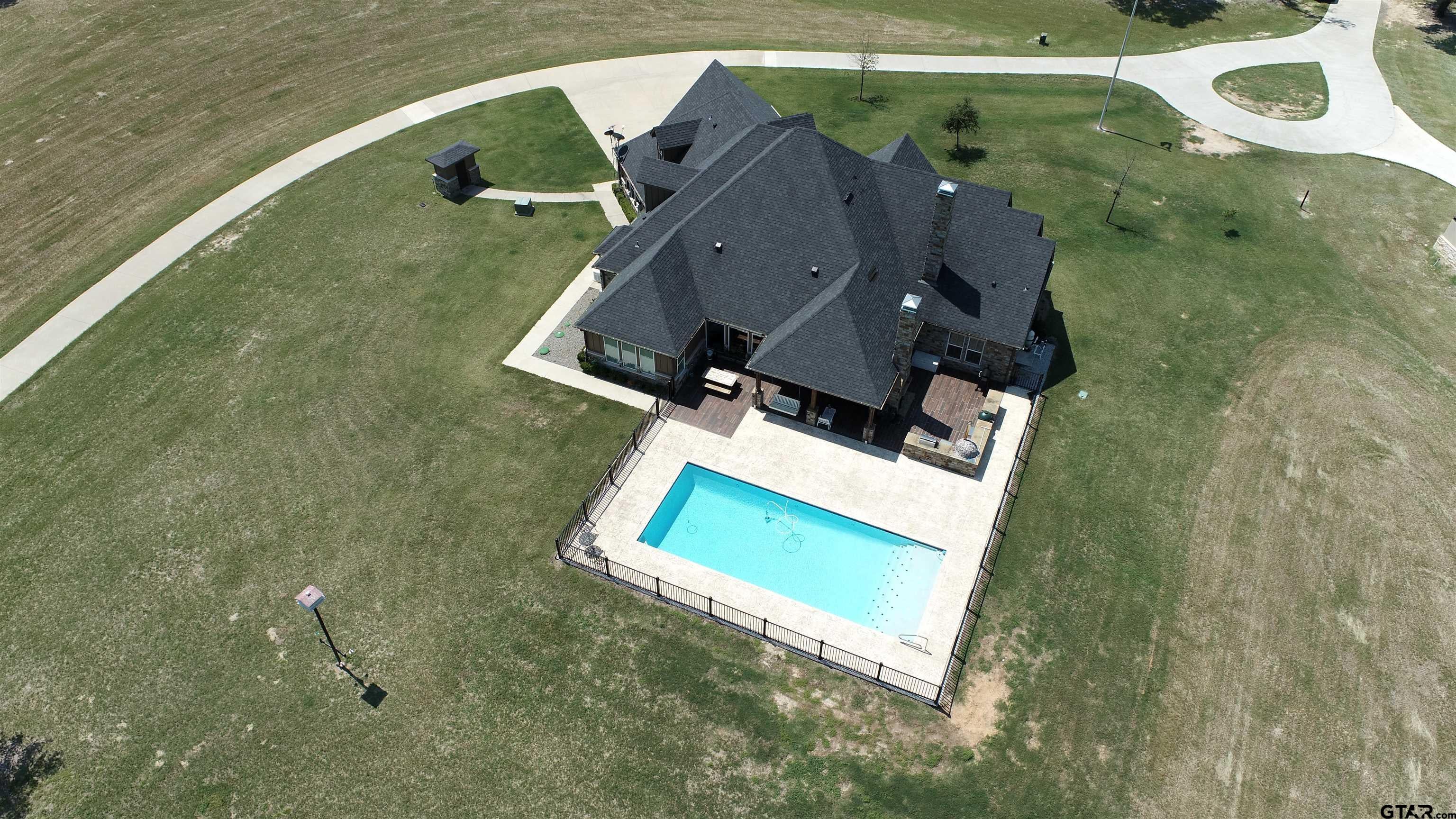 Brownsboro, Texas, 75756, United States, 5 Bedrooms Bedrooms, ,4 BathroomsBathrooms,Residential,Active,1905124