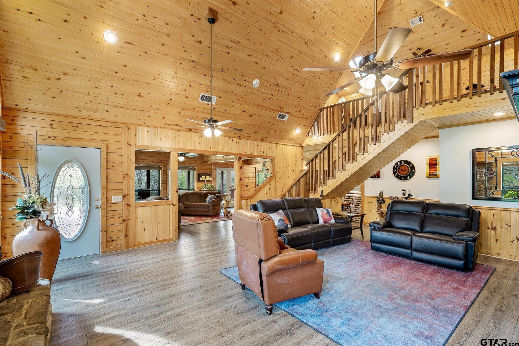 Edgewood, Texas, 75117, United States, ,3 BathroomsBathrooms,Residential,Active,1831824