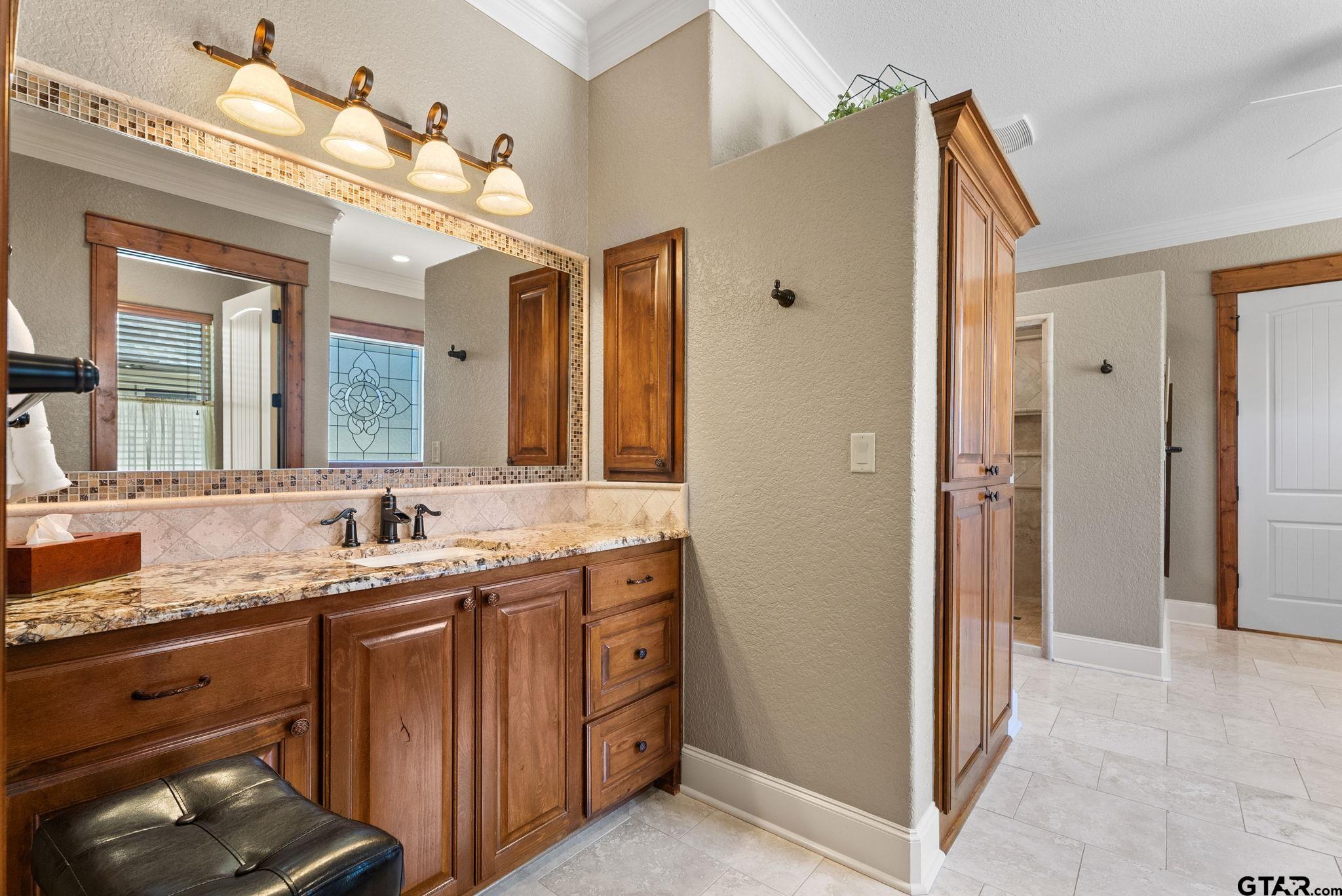 Tyler, Texas, 75707, United States, 4 Bedrooms Bedrooms, ,4 BathroomsBathrooms,Residential,Active,1944068
