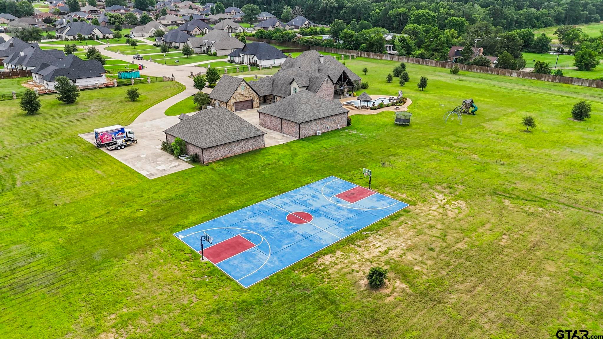 Tyler, Texas, 75703, United States, 6 Bedrooms Bedrooms, ,9 BathroomsBathrooms,Residential,Active,2006929