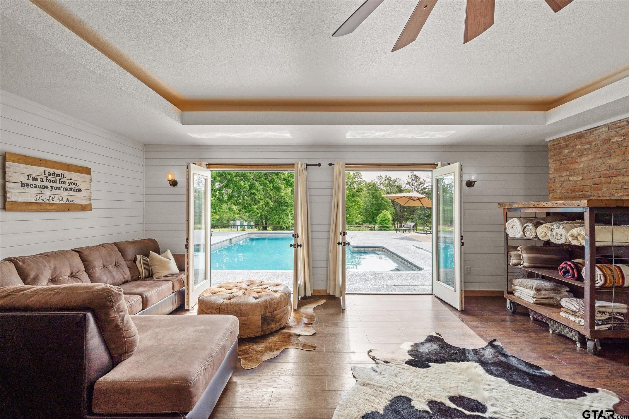 Kaufman, Texas, 75142, United States, 4 Bedrooms Bedrooms, ,3 BathroomsBathrooms,Residential,Active,2044171