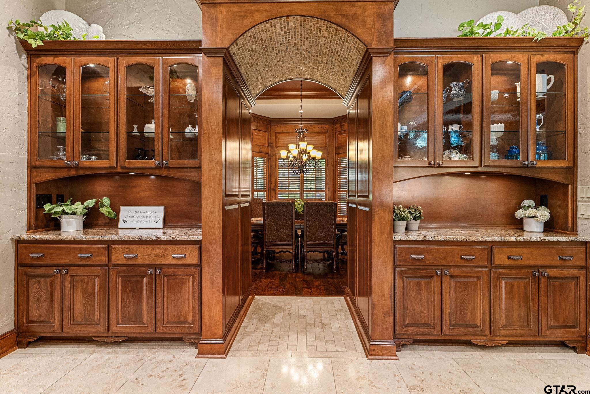 Tyler, Texas, 75707, United States, 4 Bedrooms Bedrooms, ,4 BathroomsBathrooms,Residential,Active,1944068