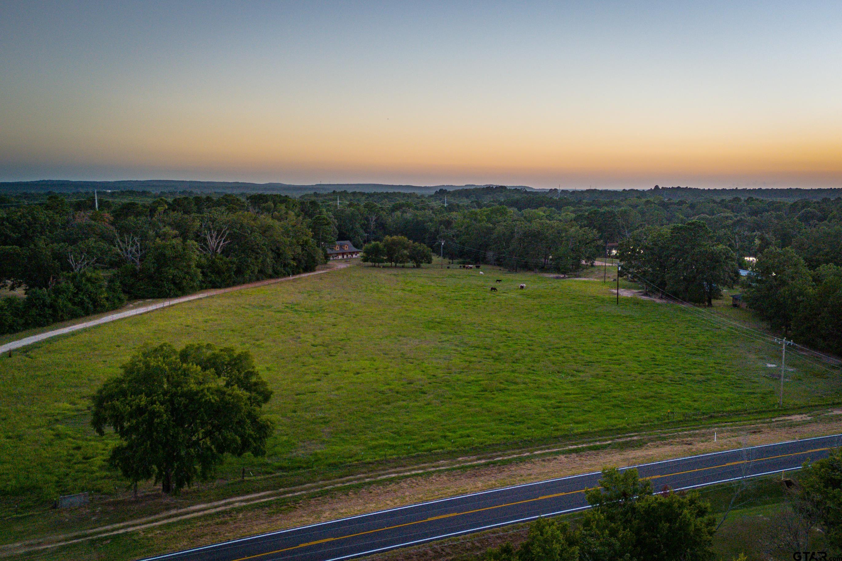 Chandler, Texas, 75758, United States, 3 Bedrooms Bedrooms, ,3 BathroomsBathrooms,Residential,Active,1905365