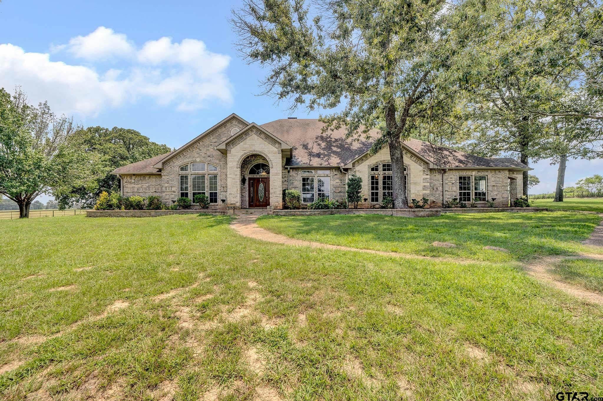 Lindale, Texas, 75771, United States, 4 Bedrooms Bedrooms, ,4 BathroomsBathrooms,Residential,Active,1914591