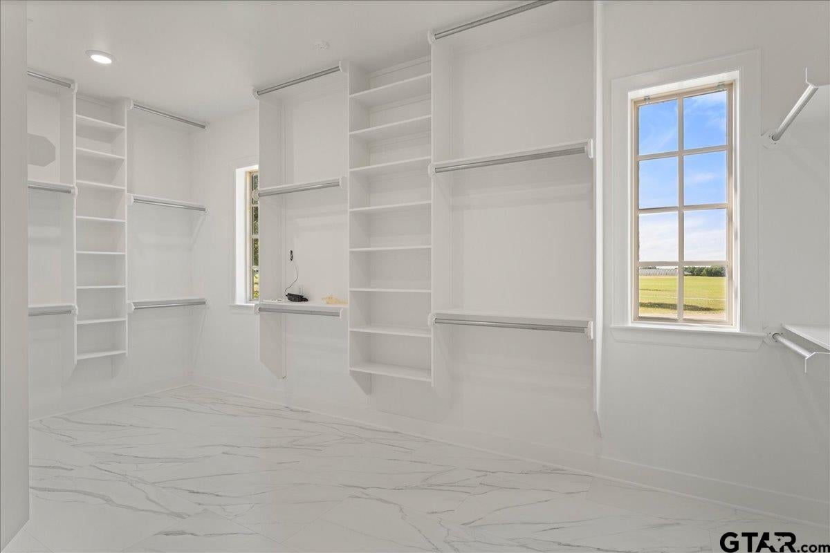 Tyler, Texas, 75706, United States, 4 Bedrooms Bedrooms, ,5 BathroomsBathrooms,Residential,Active,1920259