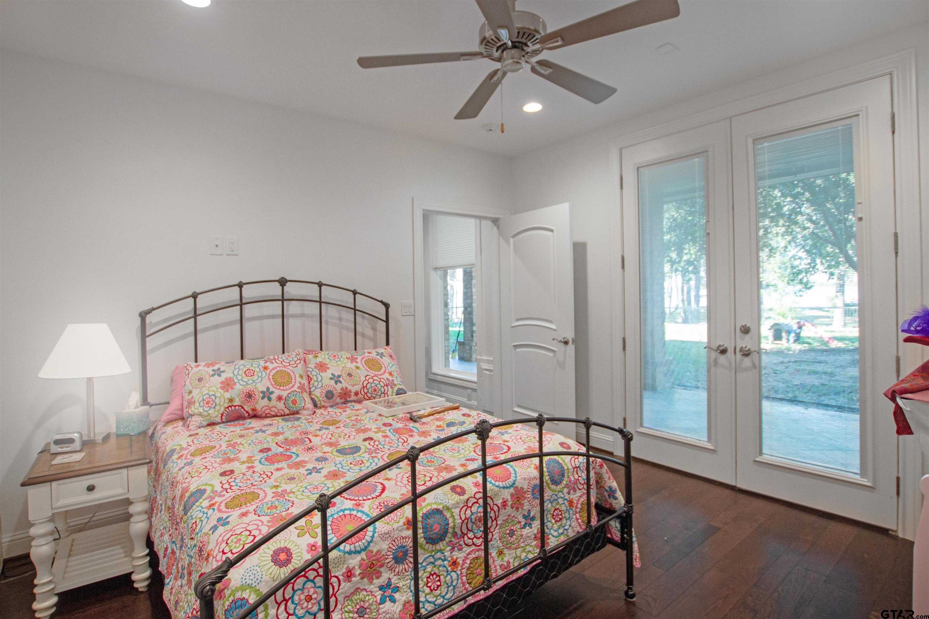 Flint, Texas, 75762, United States, 5 Bedrooms Bedrooms, ,6 BathroomsBathrooms,Residential,Active,1987250