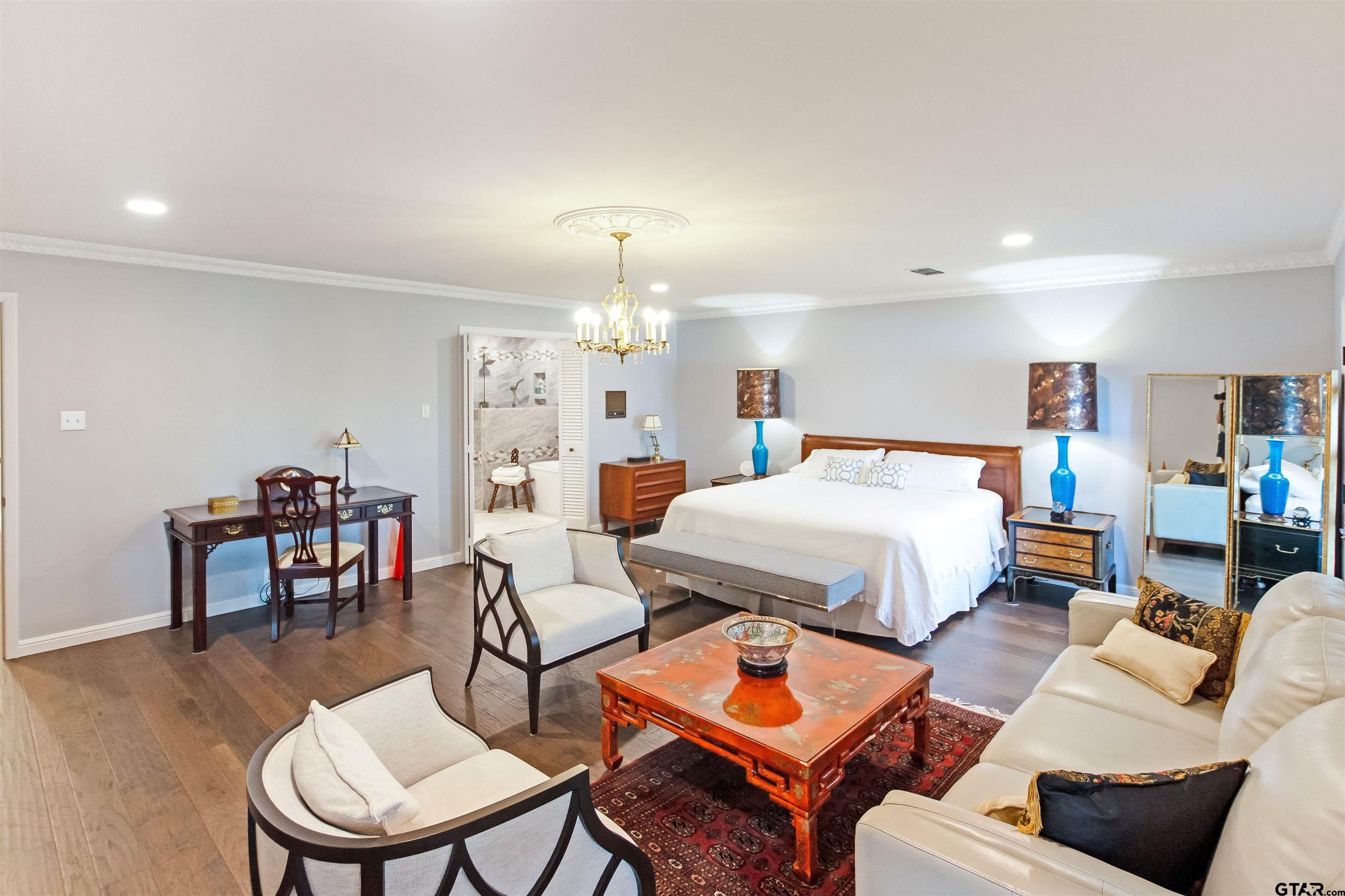 Hideaway, Texas, 75771, United States, 4 Bedrooms Bedrooms, ,5 BathroomsBathrooms,Residential,Contingent,1920232