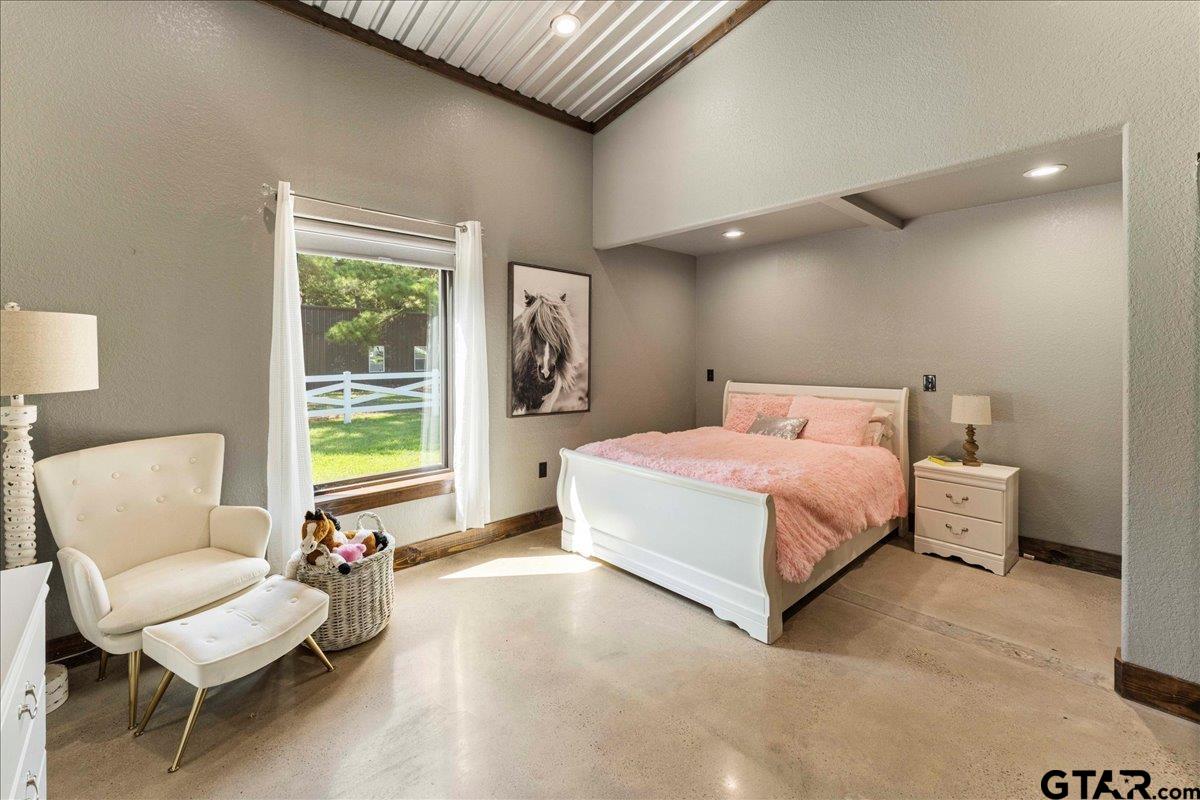 Tyler, Texas, 75706, United States, 3 Bedrooms Bedrooms, ,3 BathroomsBathrooms,Residential,Active,1944458