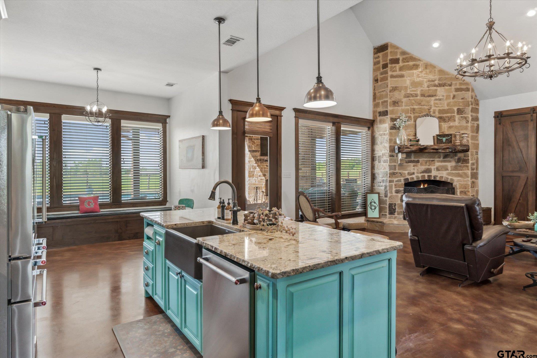 Ben Wheeler, Texas, 75754, United States, ,3 BathroomsBathrooms,Residential,Active,1808234