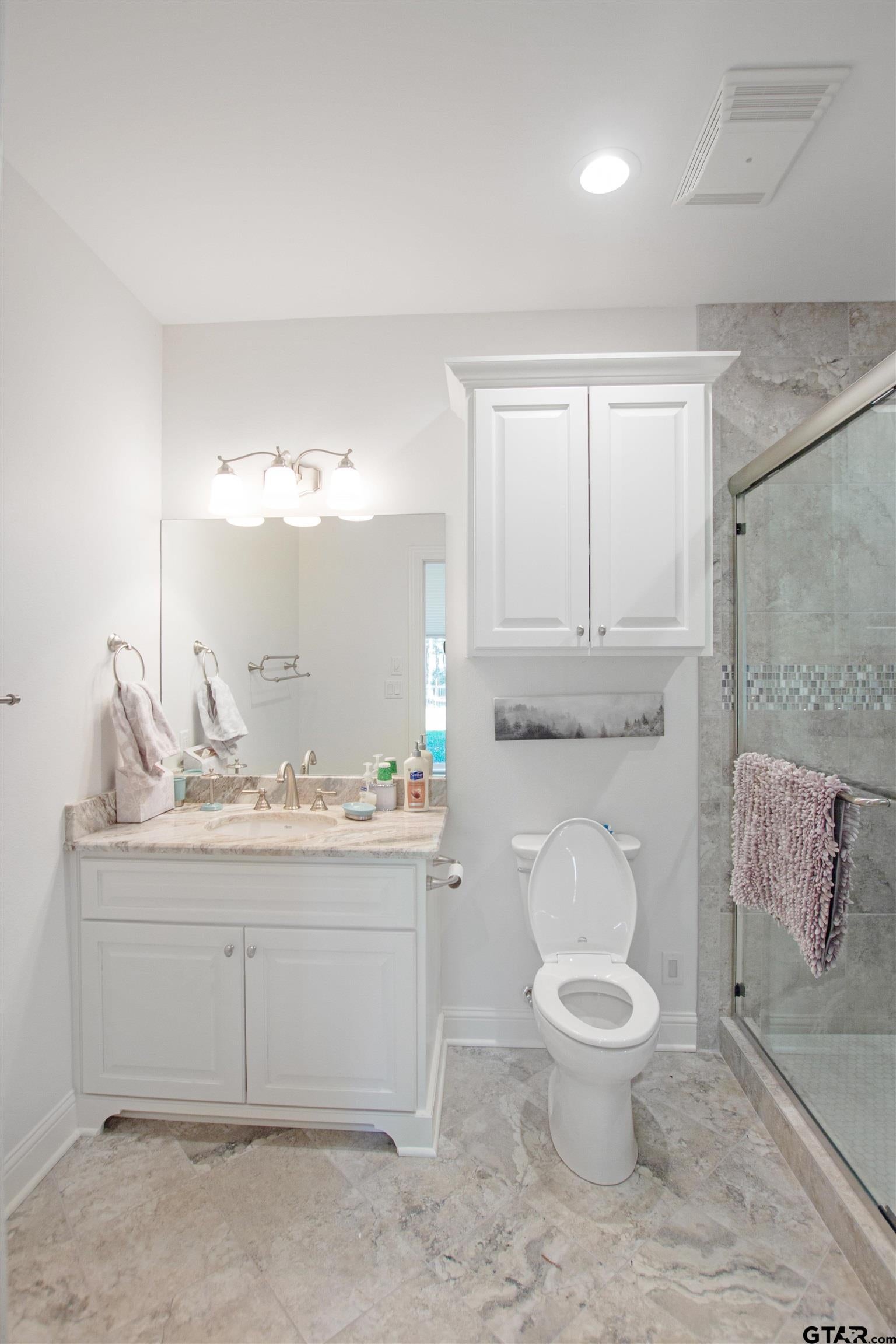 Flint, Texas, 75762, United States, 5 Bedrooms Bedrooms, ,6 BathroomsBathrooms,Residential,Active,1987250