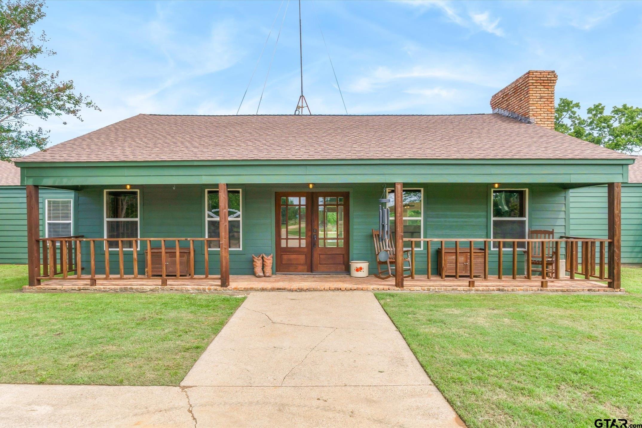 Kaufman, Texas, 75142, United States, 4 Bedrooms Bedrooms, ,3 BathroomsBathrooms,Residential,Active,2044171
