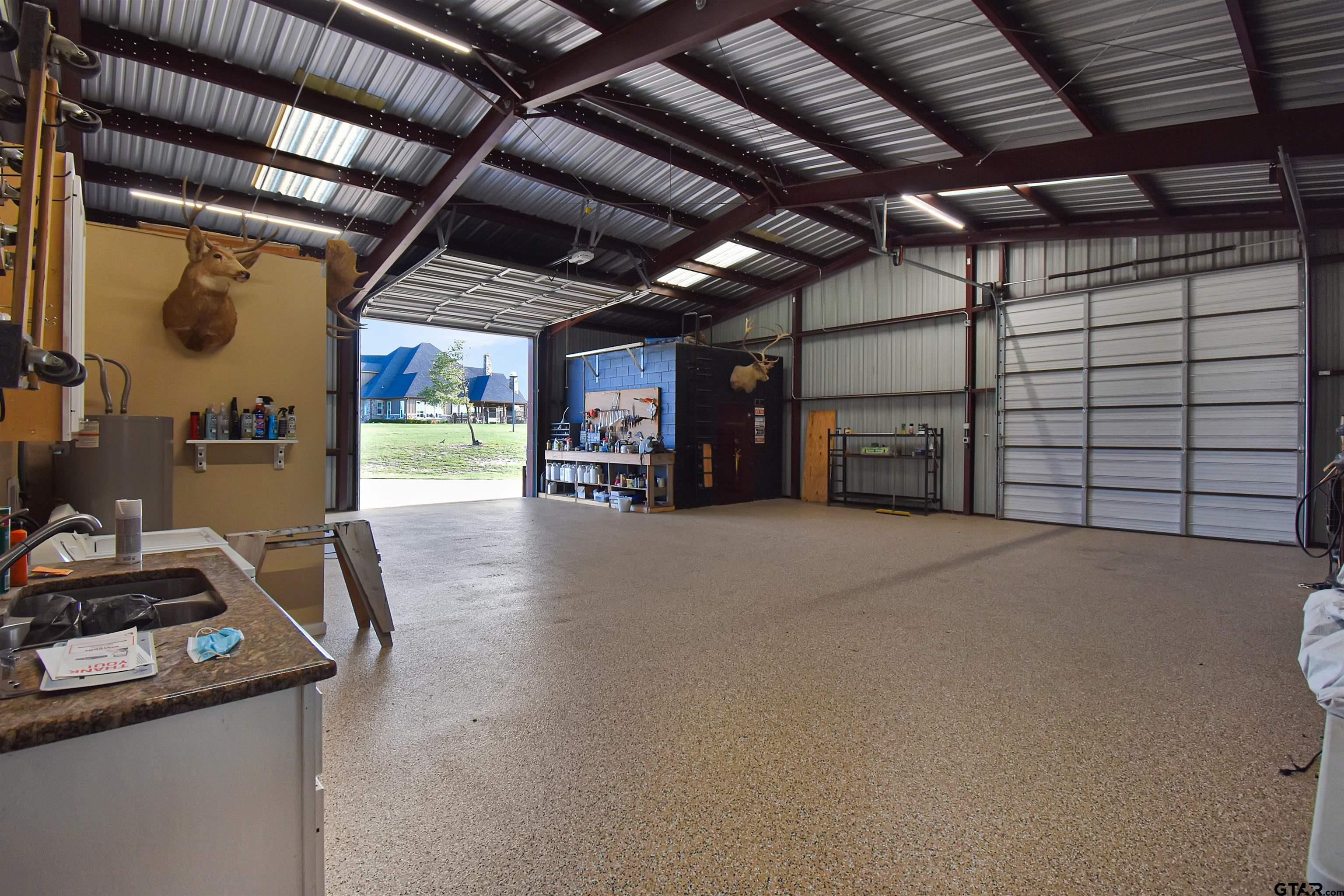 Brownsboro, Texas, 75756, United States, 5 Bedrooms Bedrooms, ,4 BathroomsBathrooms,Residential,Active,1905124