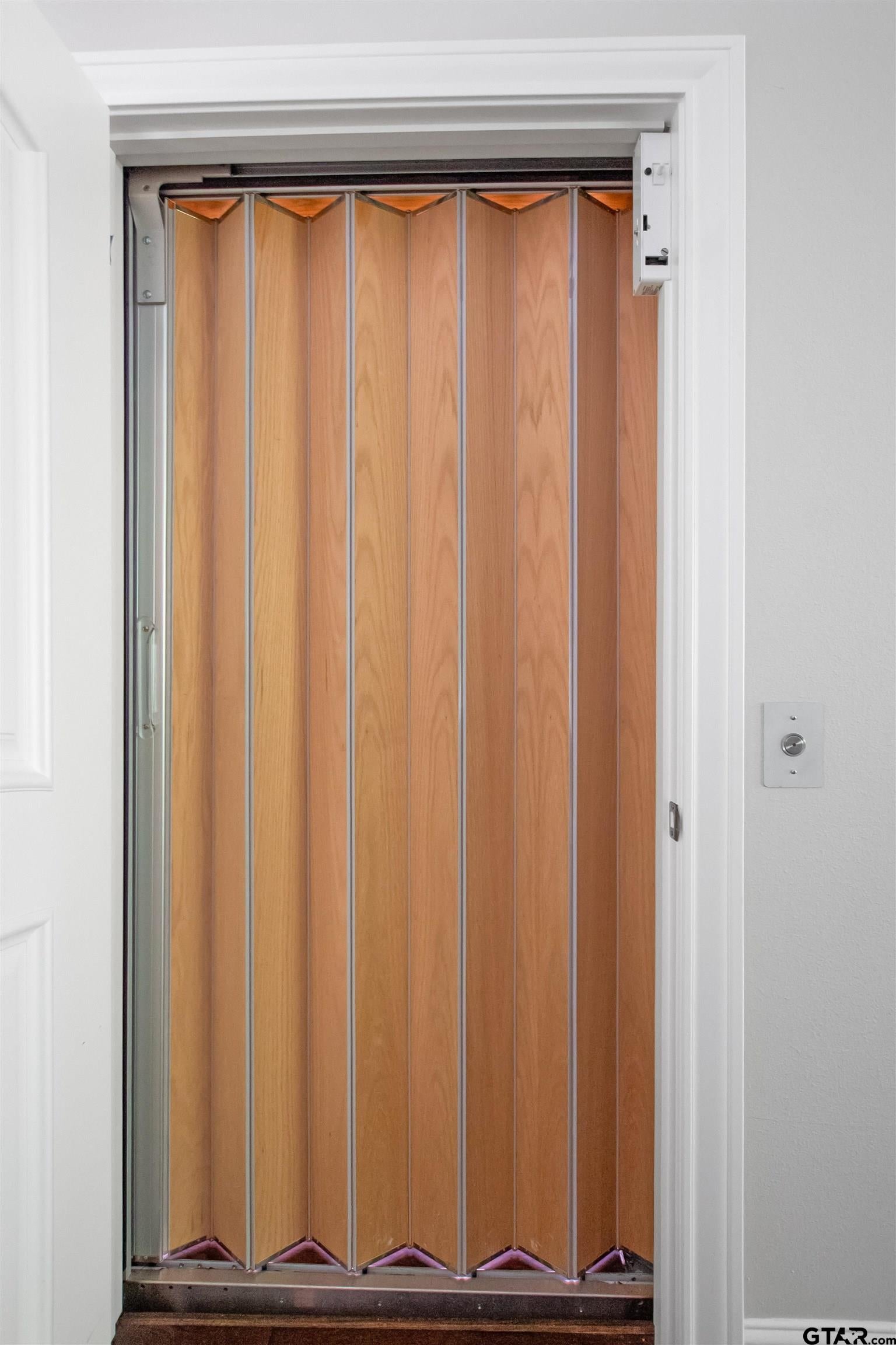 Flint, Texas, 75762, United States, 5 Bedrooms Bedrooms, ,6 BathroomsBathrooms,Residential,Active,1987250