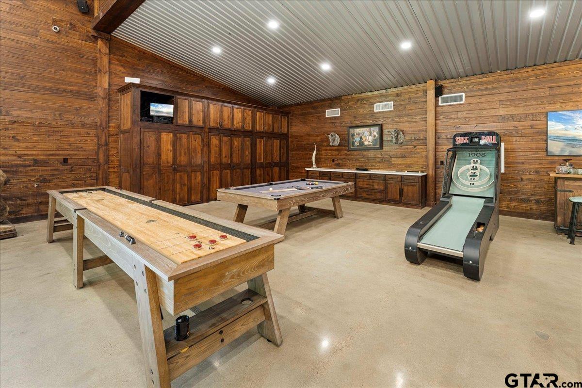 Tyler, Texas, 75706, United States, 3 Bedrooms Bedrooms, ,3 BathroomsBathrooms,Residential,Active,1944458