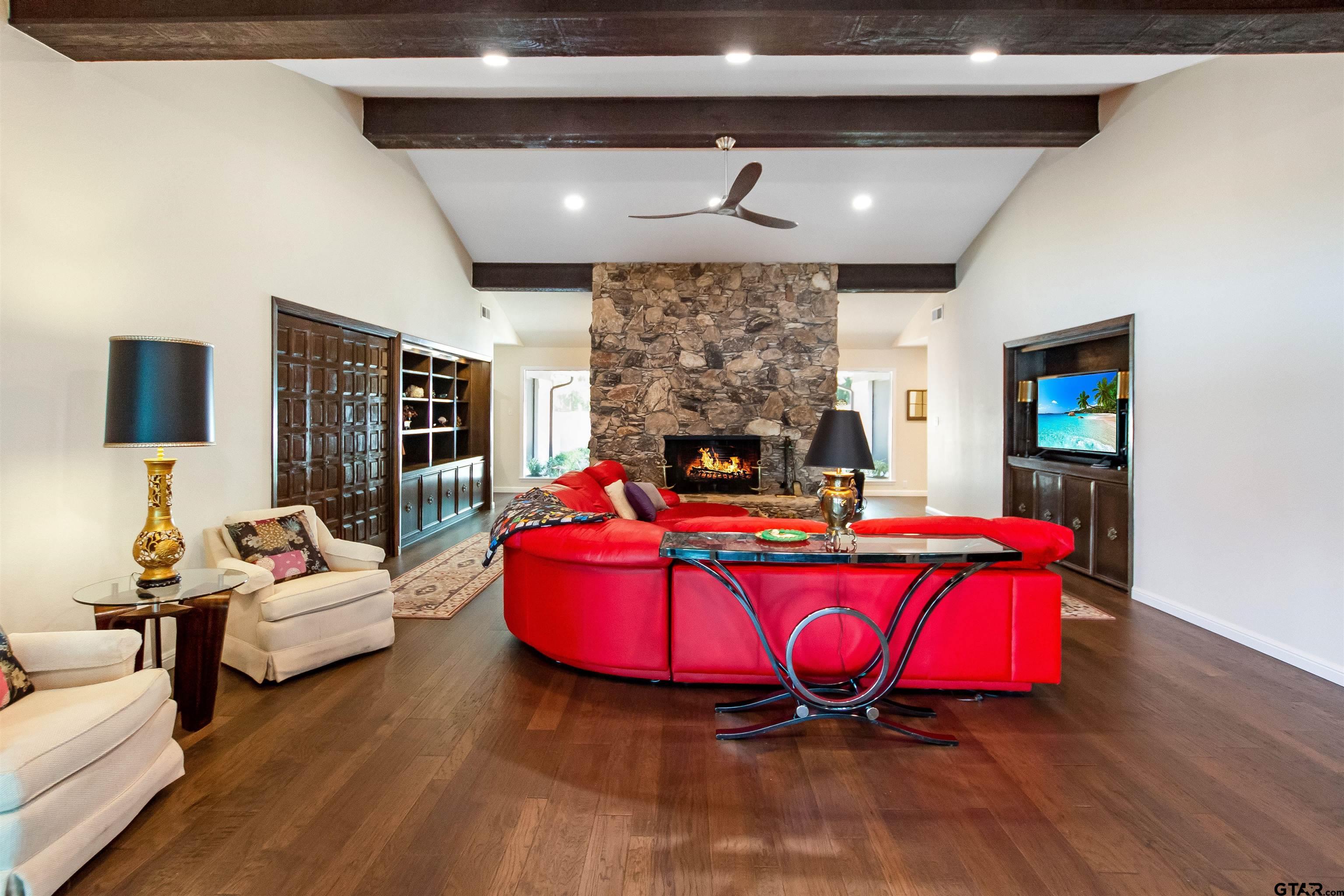 Hideaway, Texas, 75771, United States, 4 Bedrooms Bedrooms, ,5 BathroomsBathrooms,Residential,Contingent,1920232