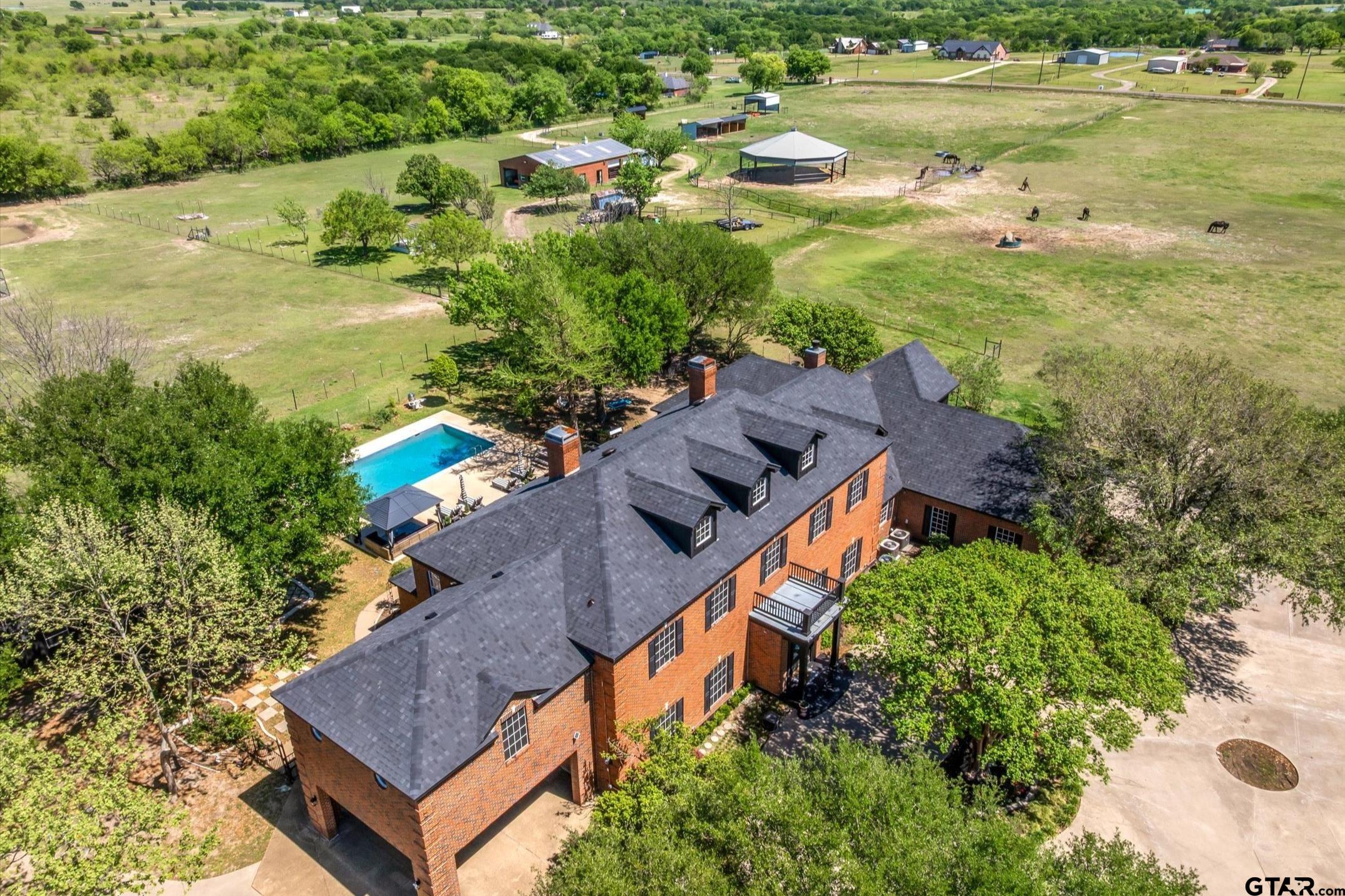 Ennis, Texas, 75119, United States, 5 Bedrooms Bedrooms, ,6 BathroomsBathrooms,Residential,Active,2043796