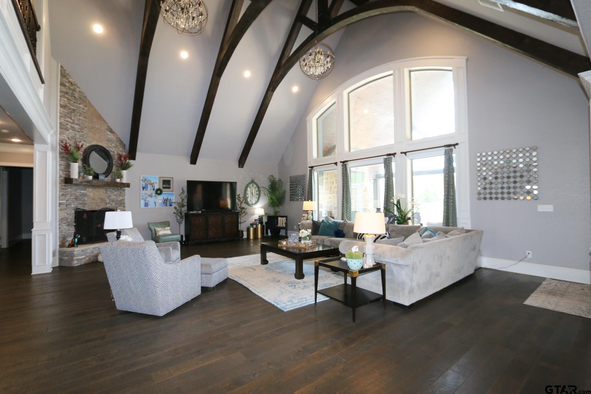 Tyler, Texas, 75703, United States, 6 Bedrooms Bedrooms, ,9 BathroomsBathrooms,Residential,Active,2006929