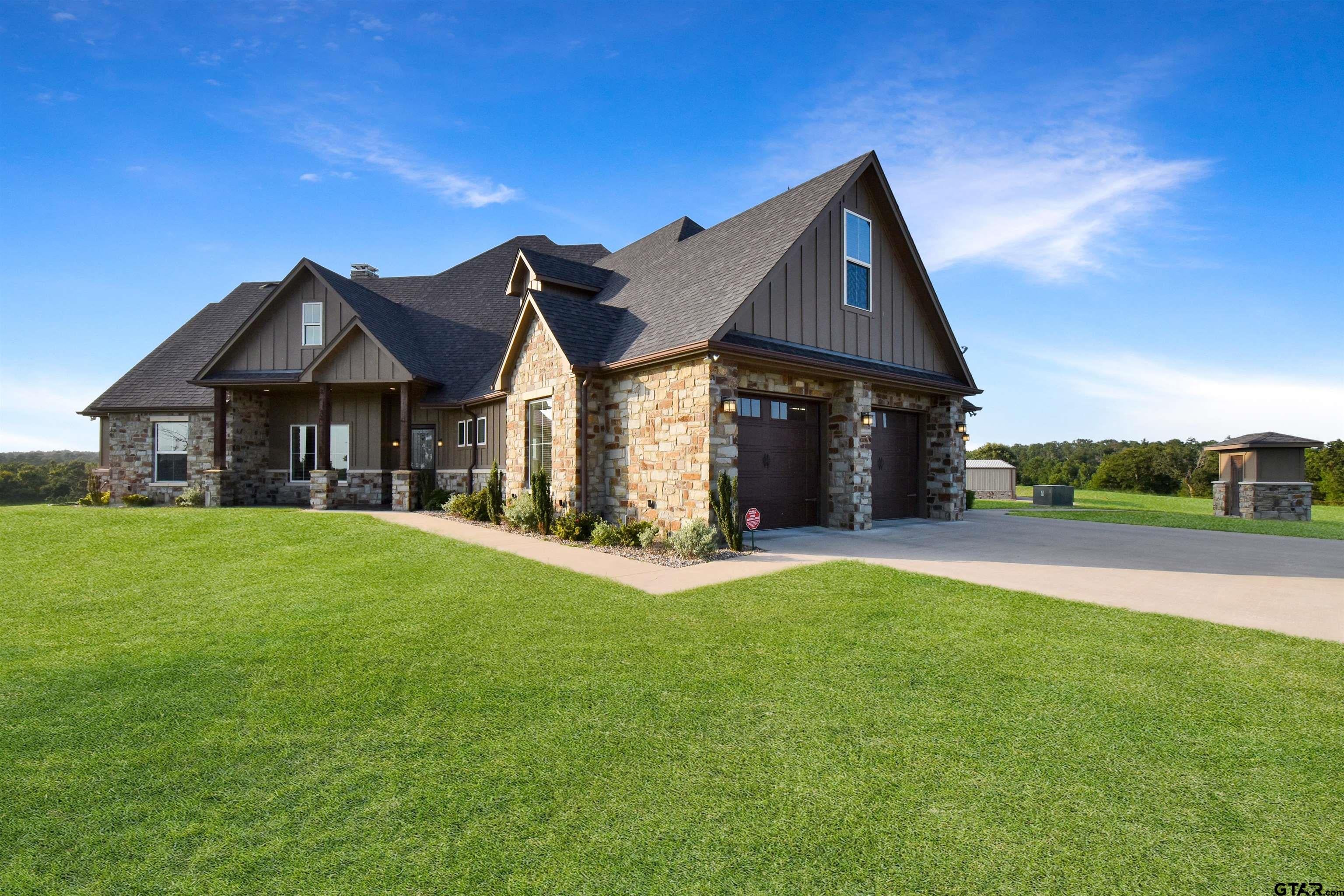 Brownsboro, Texas, 75756, United States, 5 Bedrooms Bedrooms, ,4 BathroomsBathrooms,Residential,Active,1905124
