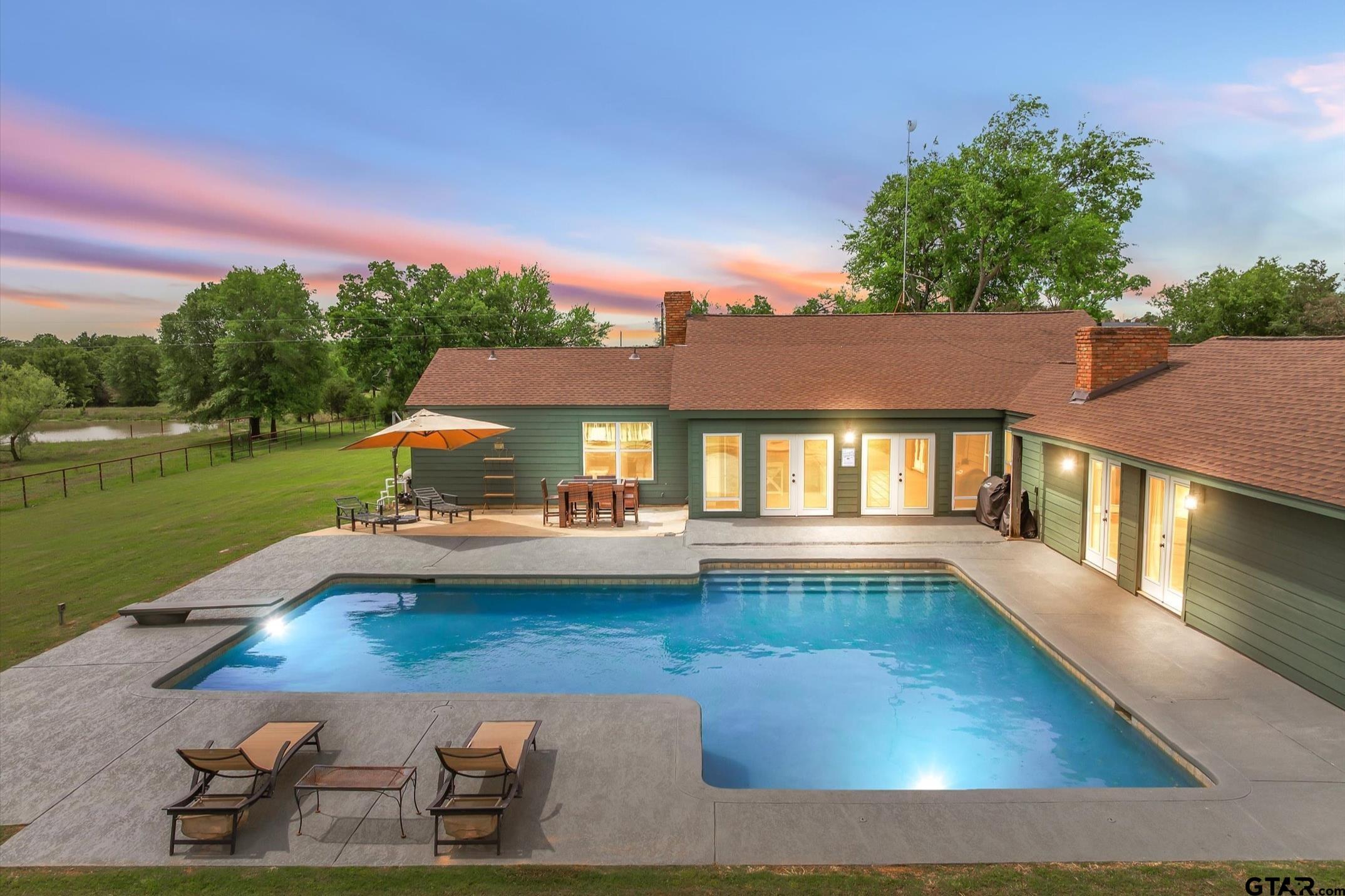 Kaufman, Texas, 75142, United States, 4 Bedrooms Bedrooms, ,3 BathroomsBathrooms,Residential,Active,2044171