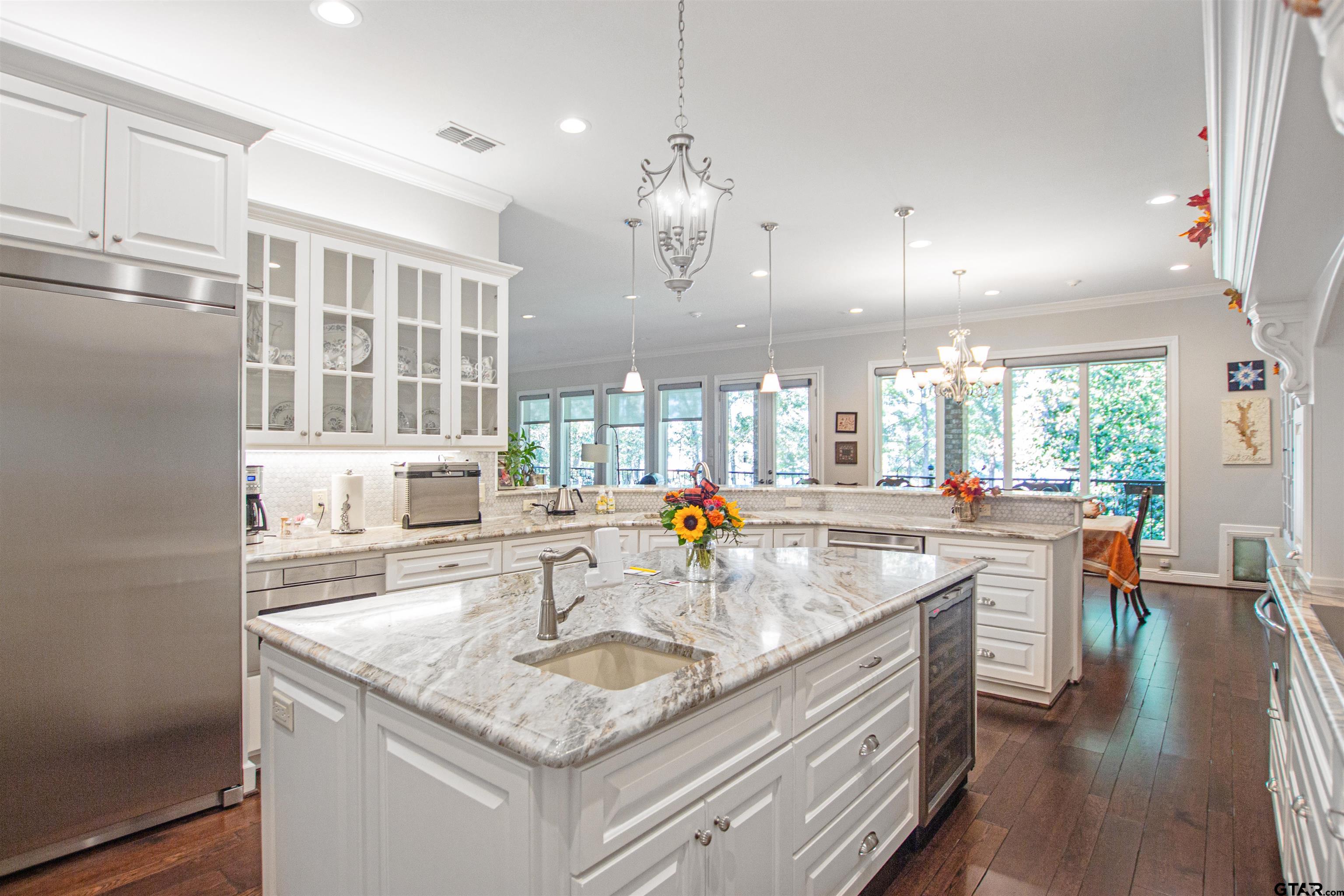 Flint, Texas, 75762, United States, 5 Bedrooms Bedrooms, ,6 BathroomsBathrooms,Residential,Active,1987250