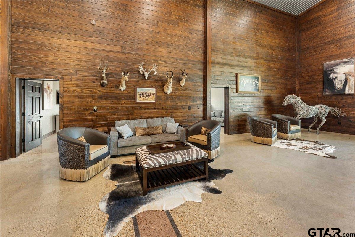 Tyler, Texas, 75706, United States, 3 Bedrooms Bedrooms, ,3 BathroomsBathrooms,Residential,Active,1944458