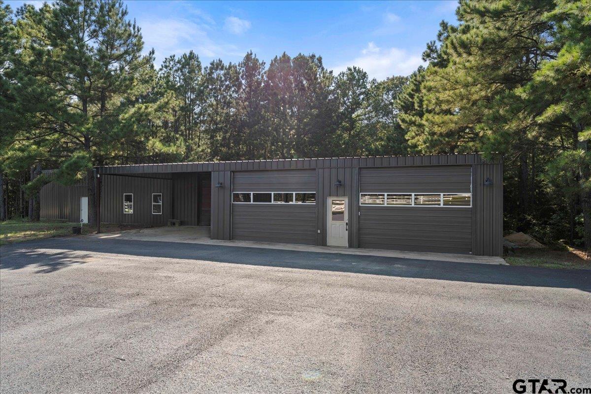 Tyler, Texas, 75706, United States, 3 Bedrooms Bedrooms, ,3 BathroomsBathrooms,Residential,Active,1944458