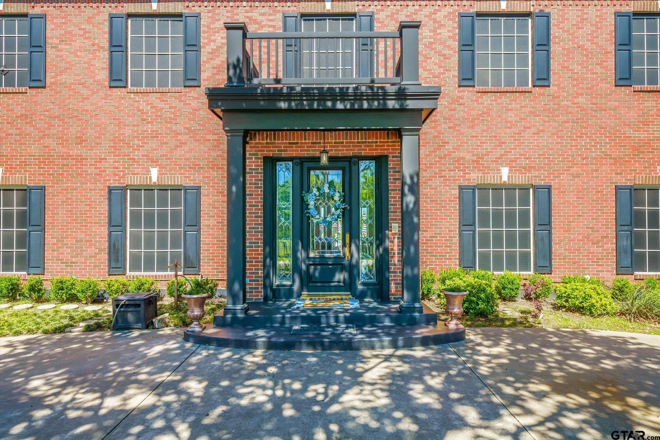 Ennis, Texas, 75119, United States, 5 Bedrooms Bedrooms, ,6 BathroomsBathrooms,Residential,Active,2043796