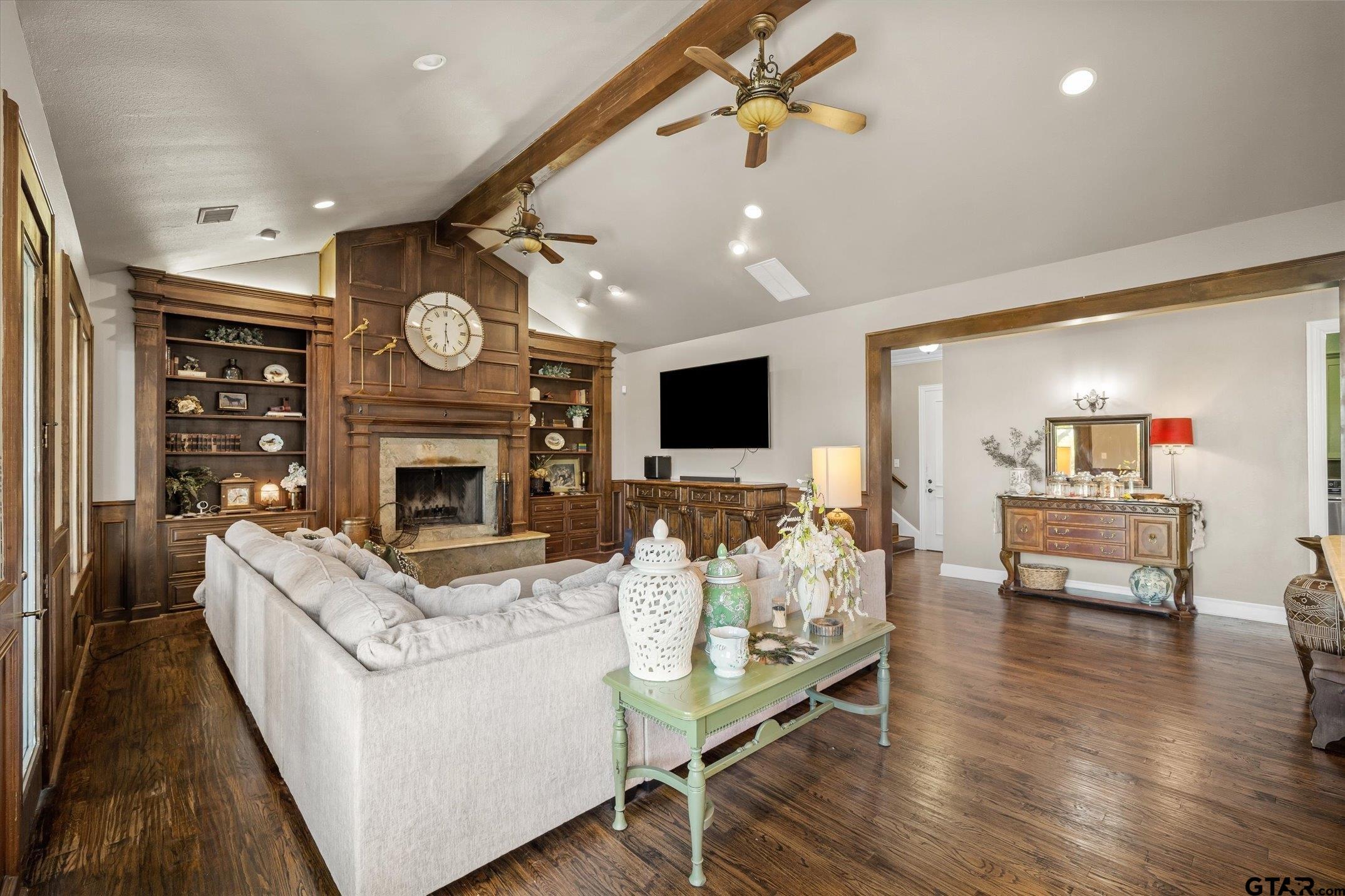 Ennis, Texas, 75119, United States, 5 Bedrooms Bedrooms, ,6 BathroomsBathrooms,Residential,Active,2043796