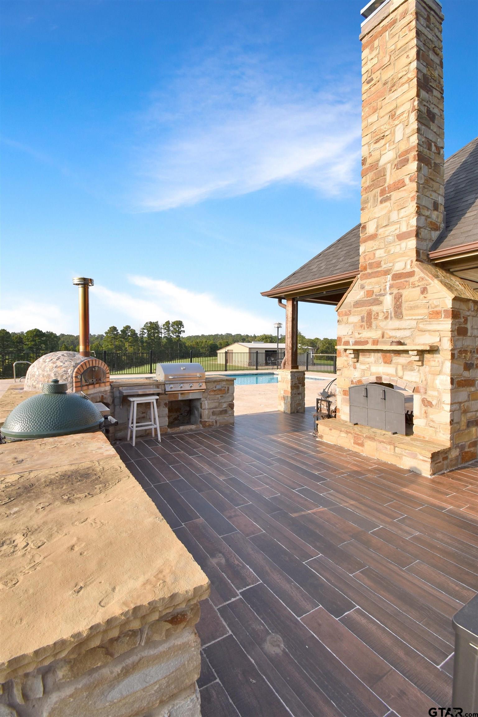 Brownsboro, Texas, 75756, United States, 5 Bedrooms Bedrooms, ,4 BathroomsBathrooms,Residential,Active,1905124