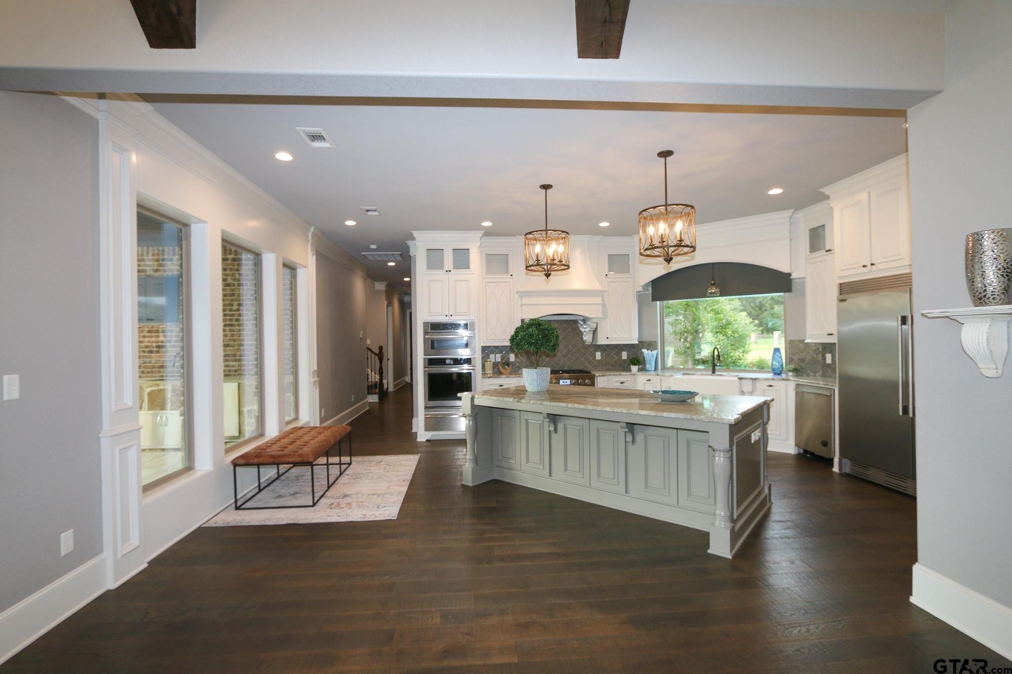 Tyler, Texas, 75703, United States, 6 Bedrooms Bedrooms, ,9 BathroomsBathrooms,Residential,Active,2006929