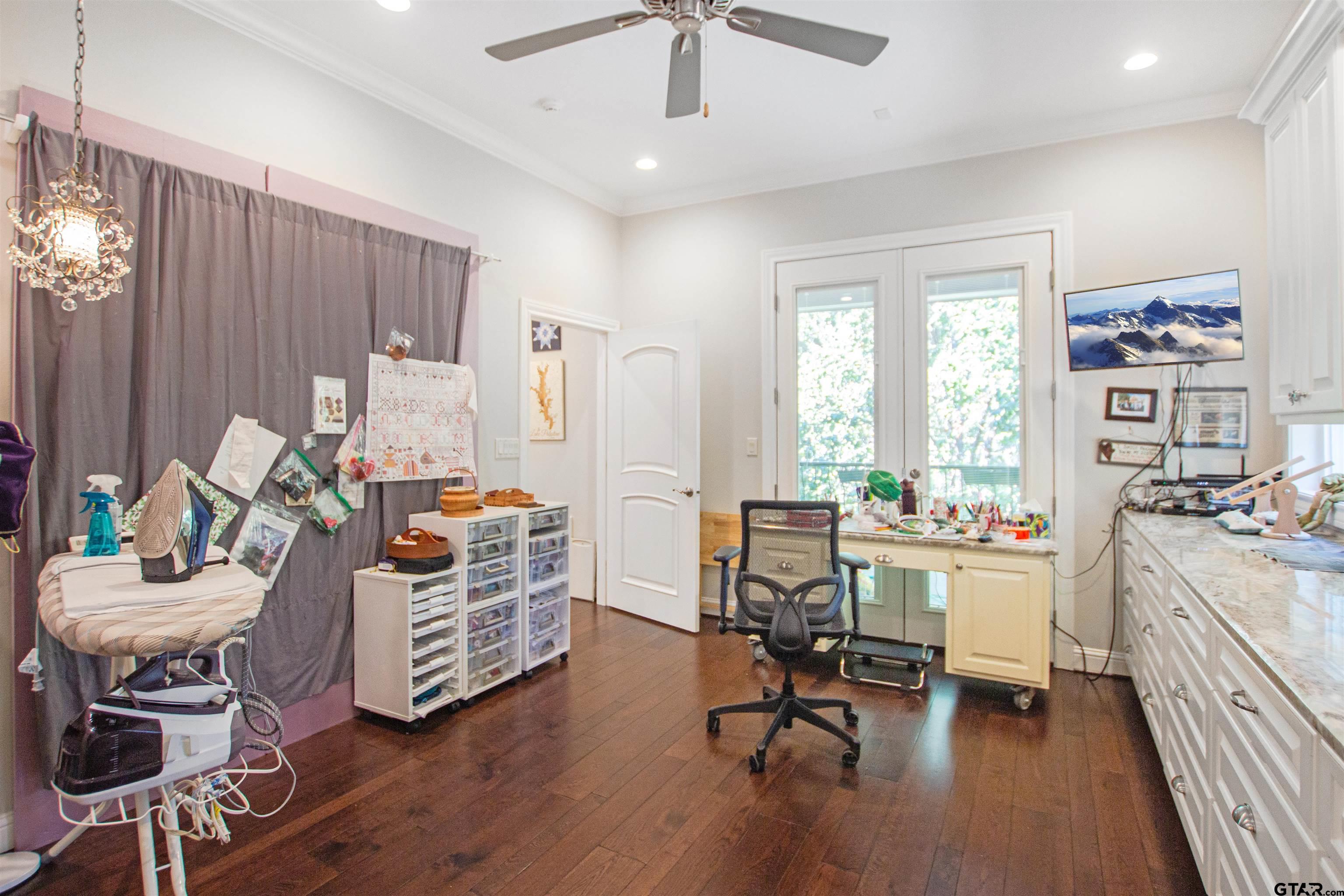 Flint, Texas, 75762, United States, 5 Bedrooms Bedrooms, ,6 BathroomsBathrooms,Residential,Active,1987250