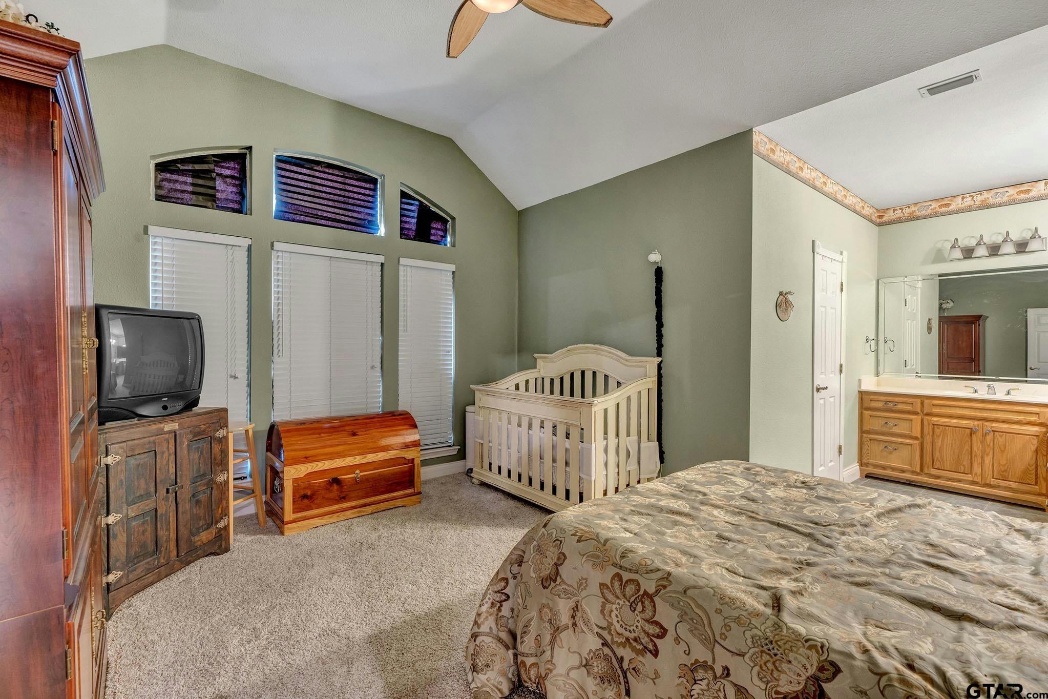 Lindale, Texas, 75771, United States, 4 Bedrooms Bedrooms, ,4 BathroomsBathrooms,Residential,Active,1914591