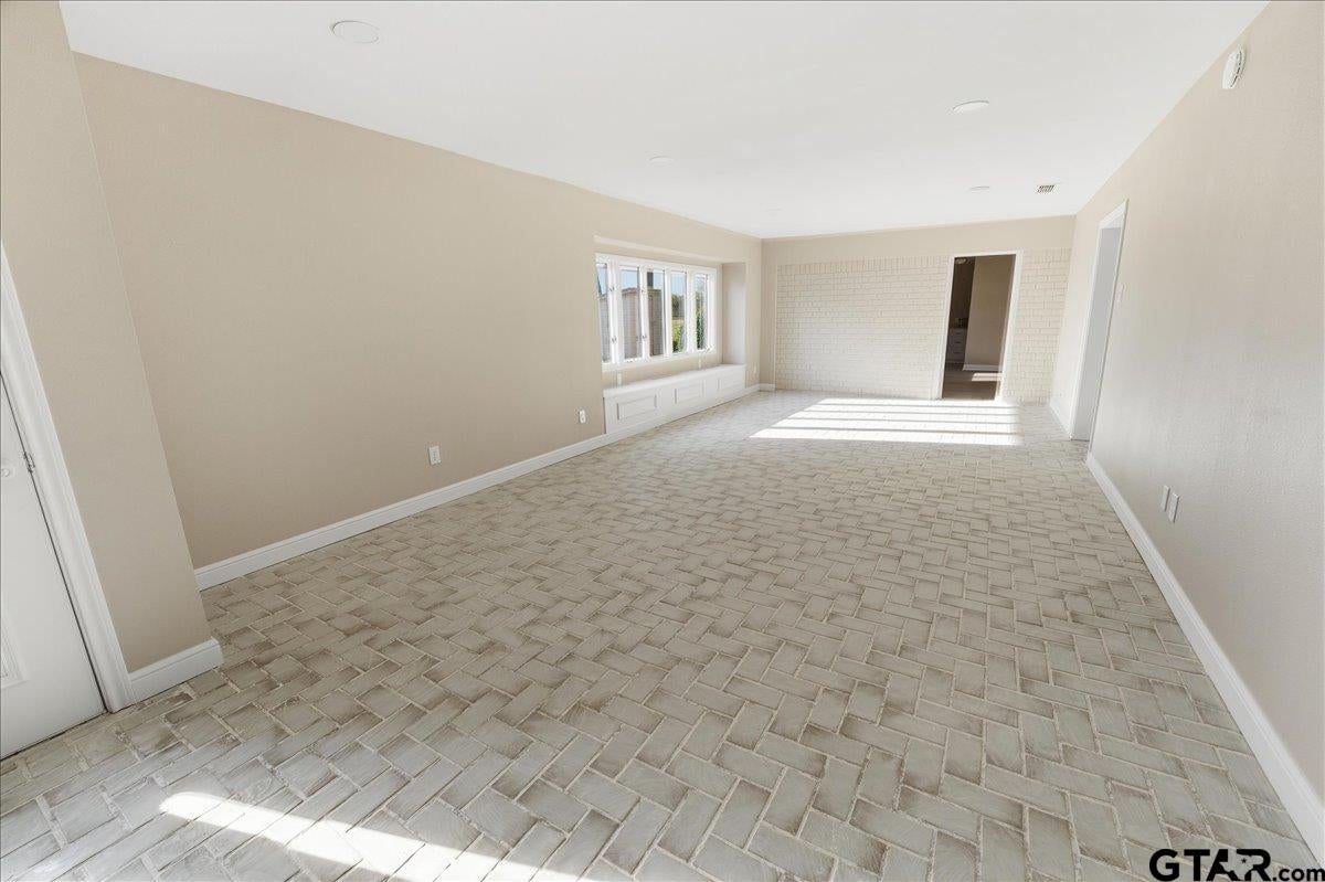 Sulphur Springs, Texas, 75482, United States, 4 Bedrooms Bedrooms, ,4 BathroomsBathrooms,Residential,Active,1999168