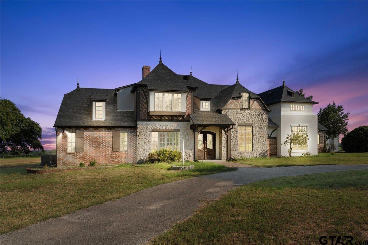 Tyler, Texas, 75706, United States, 4 Bedrooms Bedrooms, ,5 BathroomsBathrooms,Residential,Active,1920259