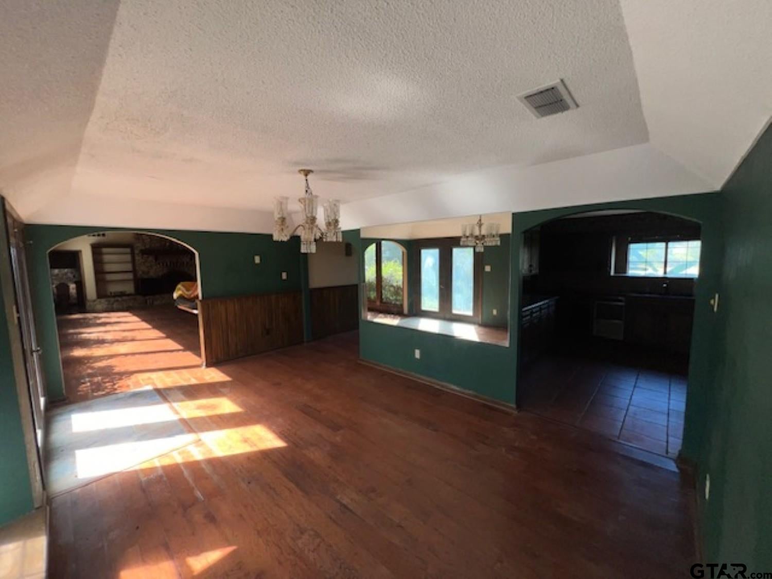 Winona, Texas, 75792, United States, 3 Bedrooms Bedrooms, ,3 BathroomsBathrooms,Residential,Active,1880186