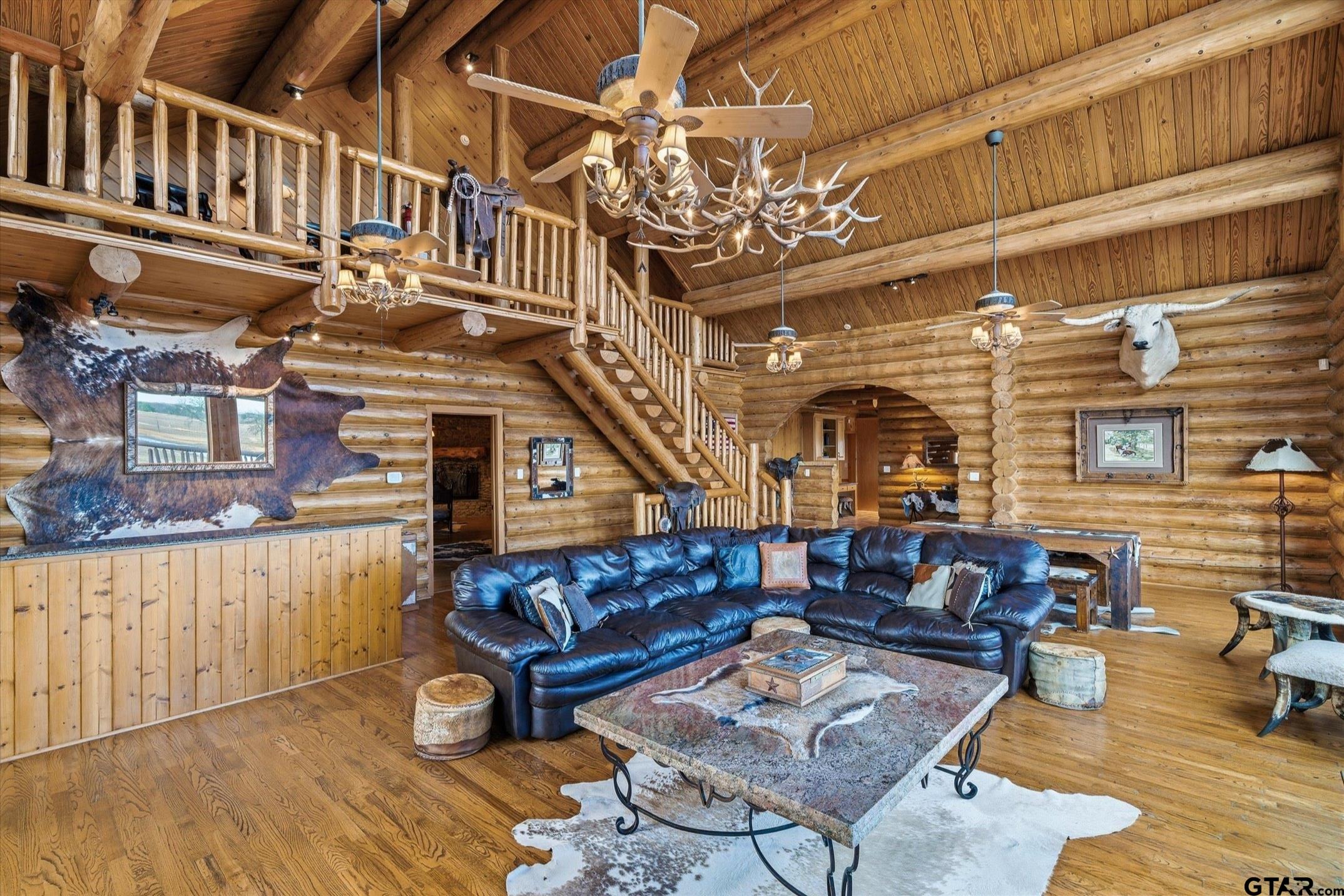 Palmer, Texas, 75152, United States, 6 Bedrooms Bedrooms, ,5 BathroomsBathrooms,Residential,Active,2011199