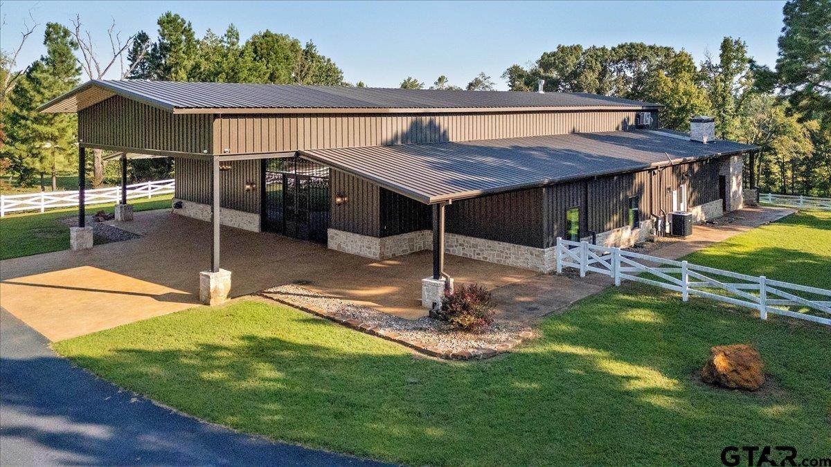 Tyler, Texas, 75706, United States, 3 Bedrooms Bedrooms, ,3 BathroomsBathrooms,Residential,Active,1944458